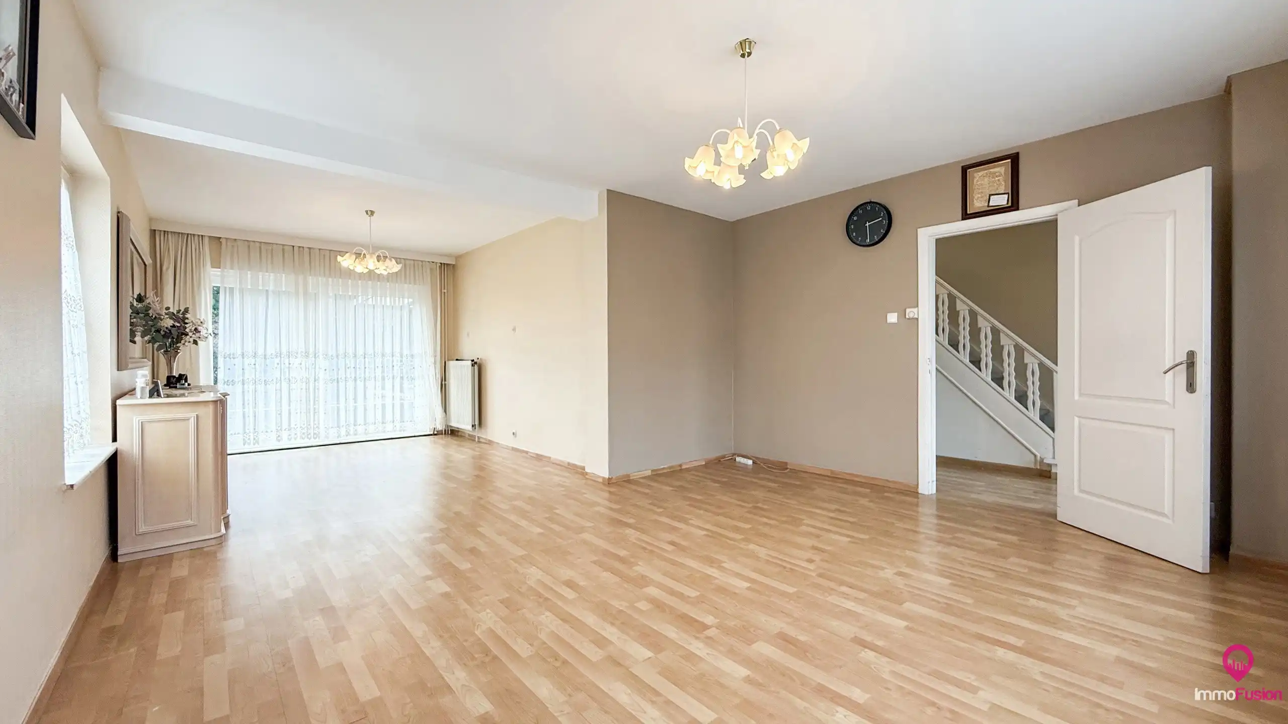 Instapklare woning met 3slpks, kelder en mooie tuin in Ham! foto 3