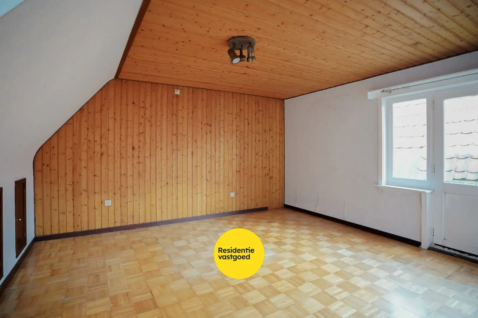 Karaktervolle hoekwoning op topligging in hartje Brugge foto 17