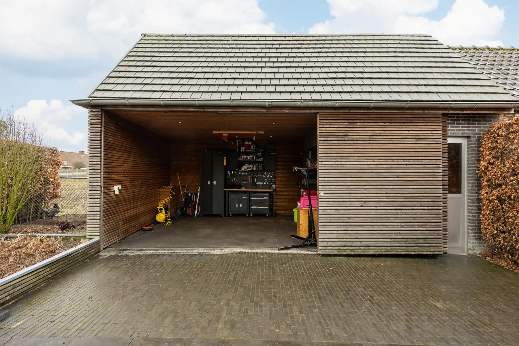 Ruime gezinswoning met tuin in een doodlopende straat. foto 21