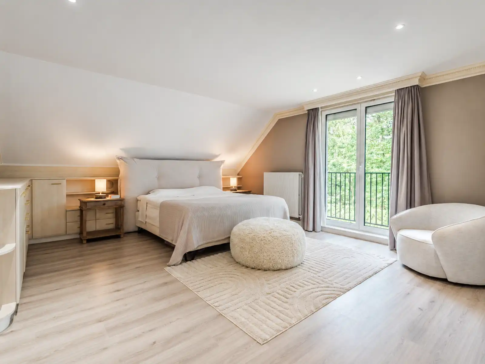 Luxe villa met gelijkvloers wonen en wellness 1.413 m² foto 18