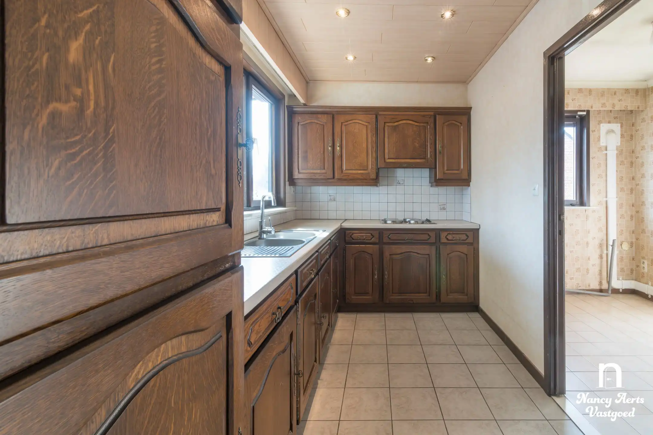 Gelijkvloers wonen met zonnige tuin op een ruim perceel foto 12