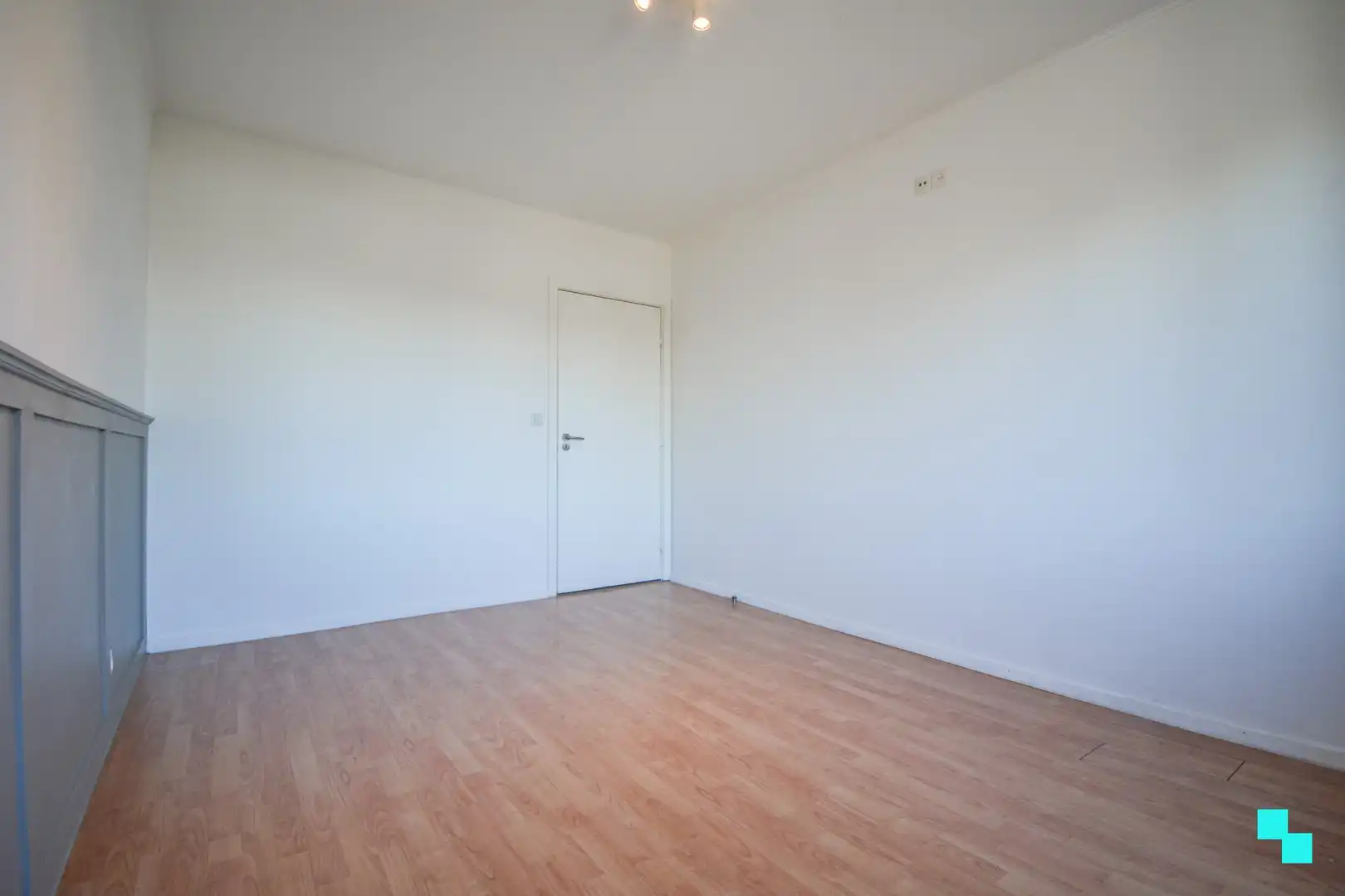 2-slaapkamer appartement in centrum stad Roeselare foto 13