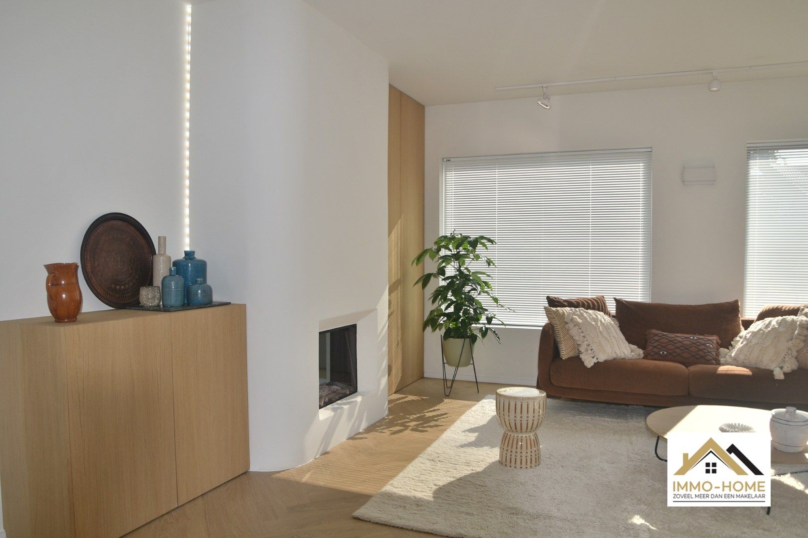 Stijlvolle moderne woning met smart home in Zwijnaarde foto 2