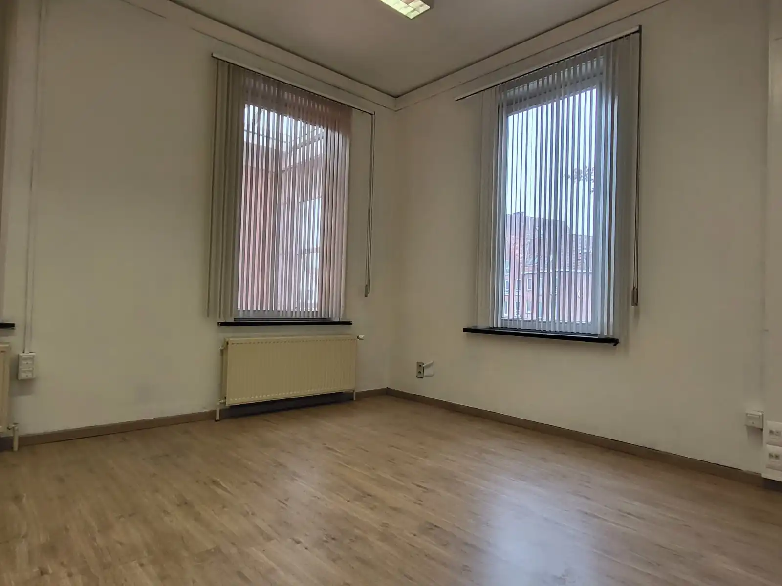 Grote kantoorruimte op toplocatie! foto 16