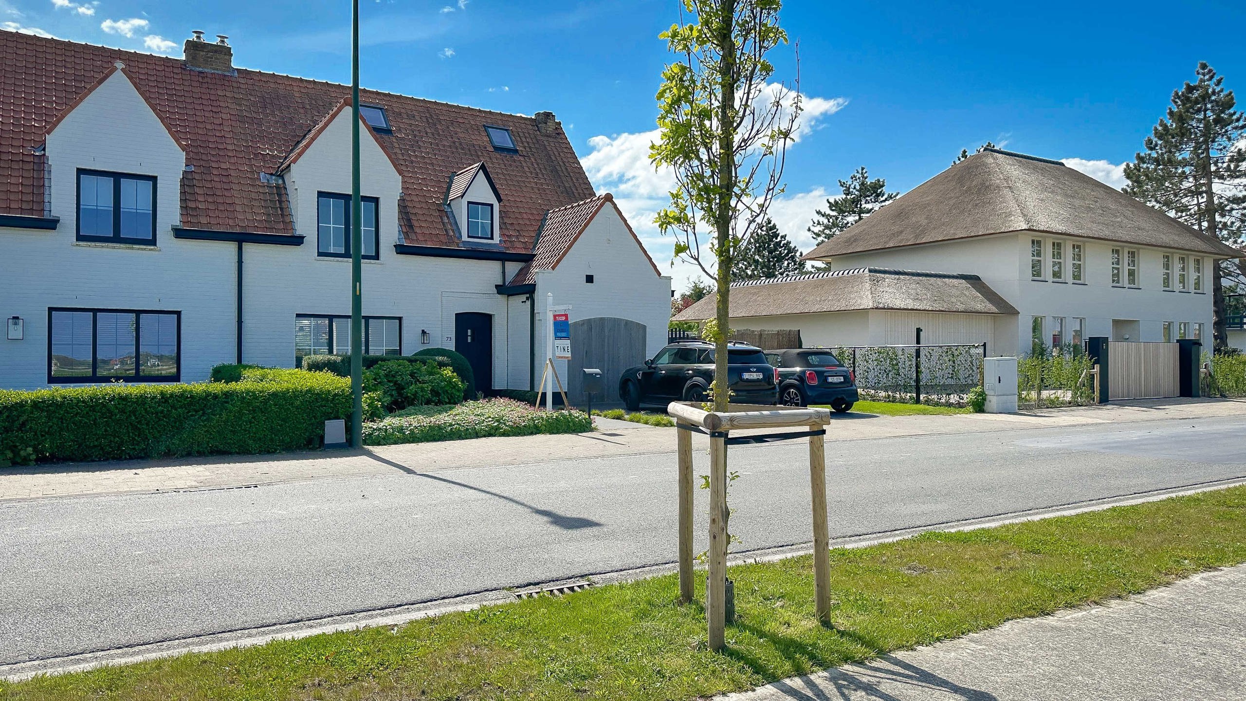 Gerenoveerde koppelvilla met open zicht op de Knokse polders foto 31