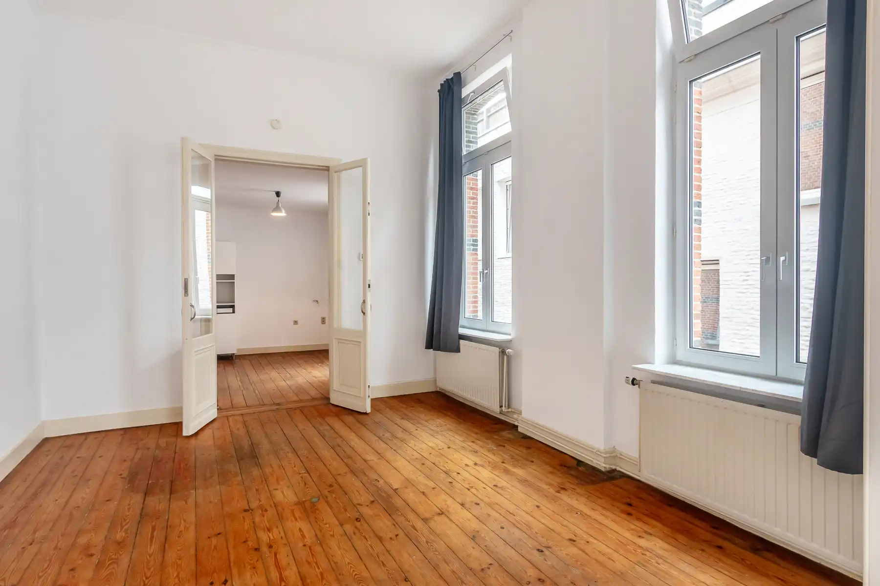 Prachtig gebouw met handelsruimte en 2 appartementen foto 11
