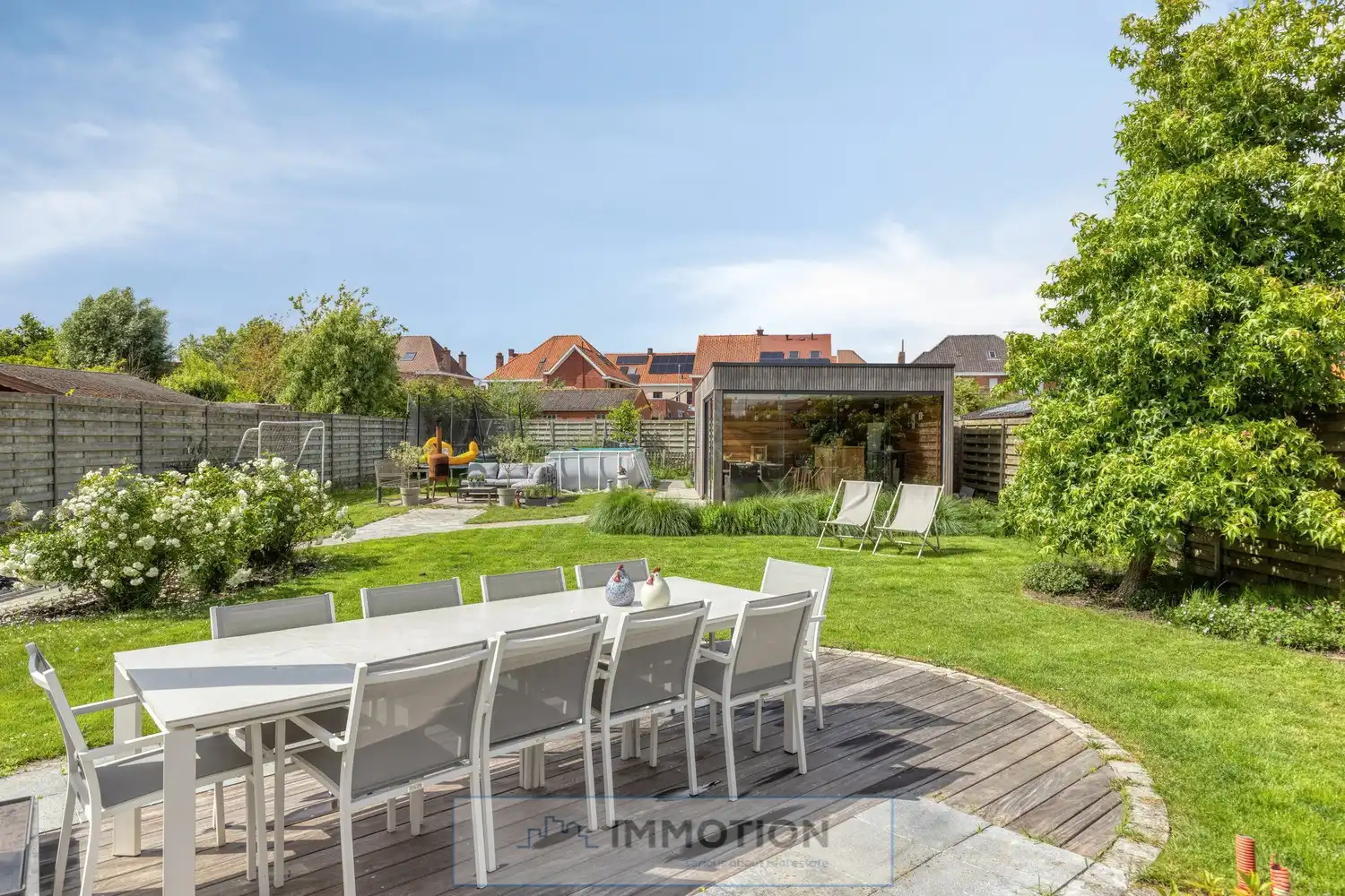 Halfopen gezinswoning met 3 slaapkamers, tuinkamer en poolhouse - Kijkdag met biedmoment op 27/06 foto 21