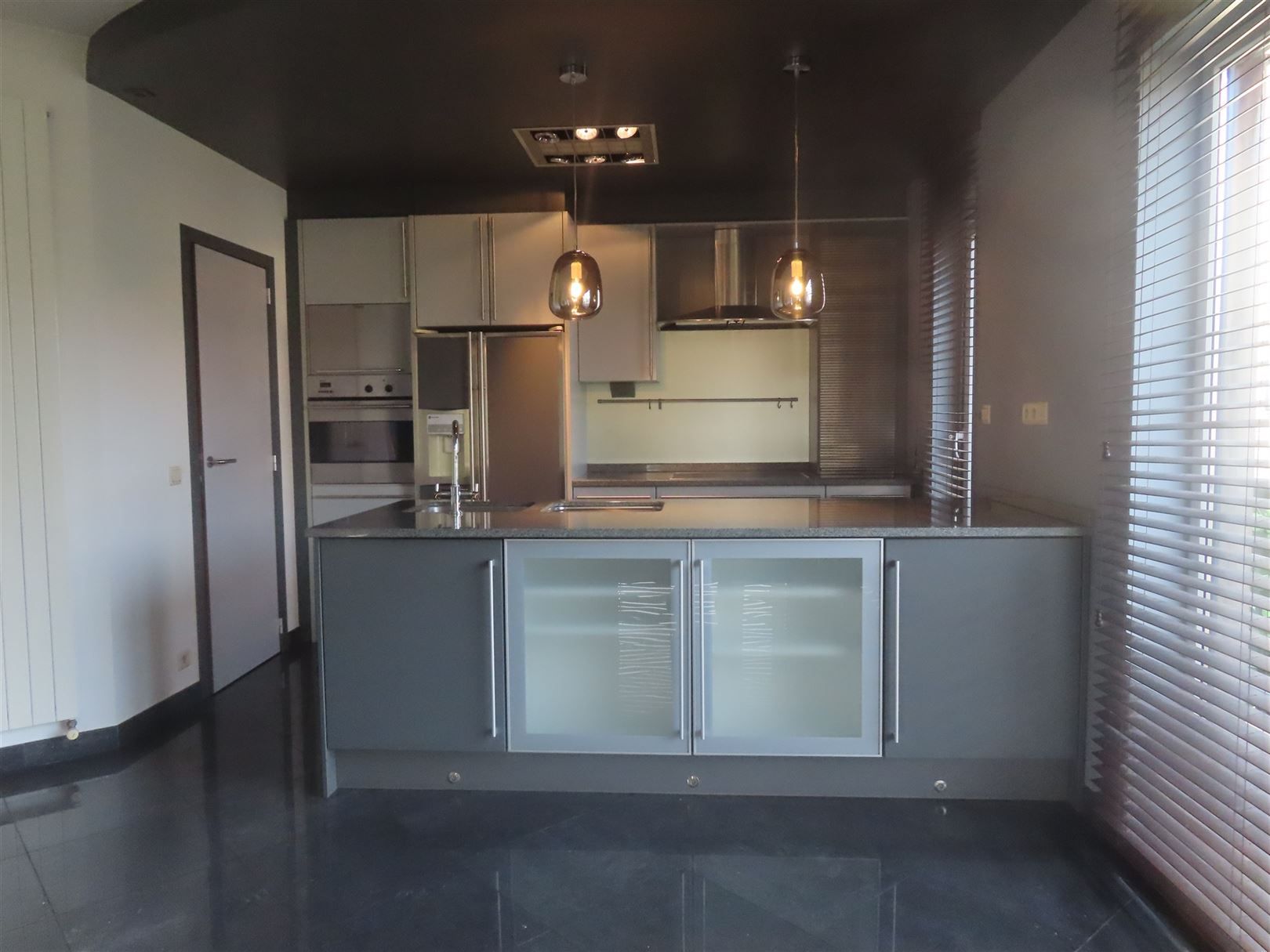 Recent 2 slaapkamerappartement met terras! foto 7