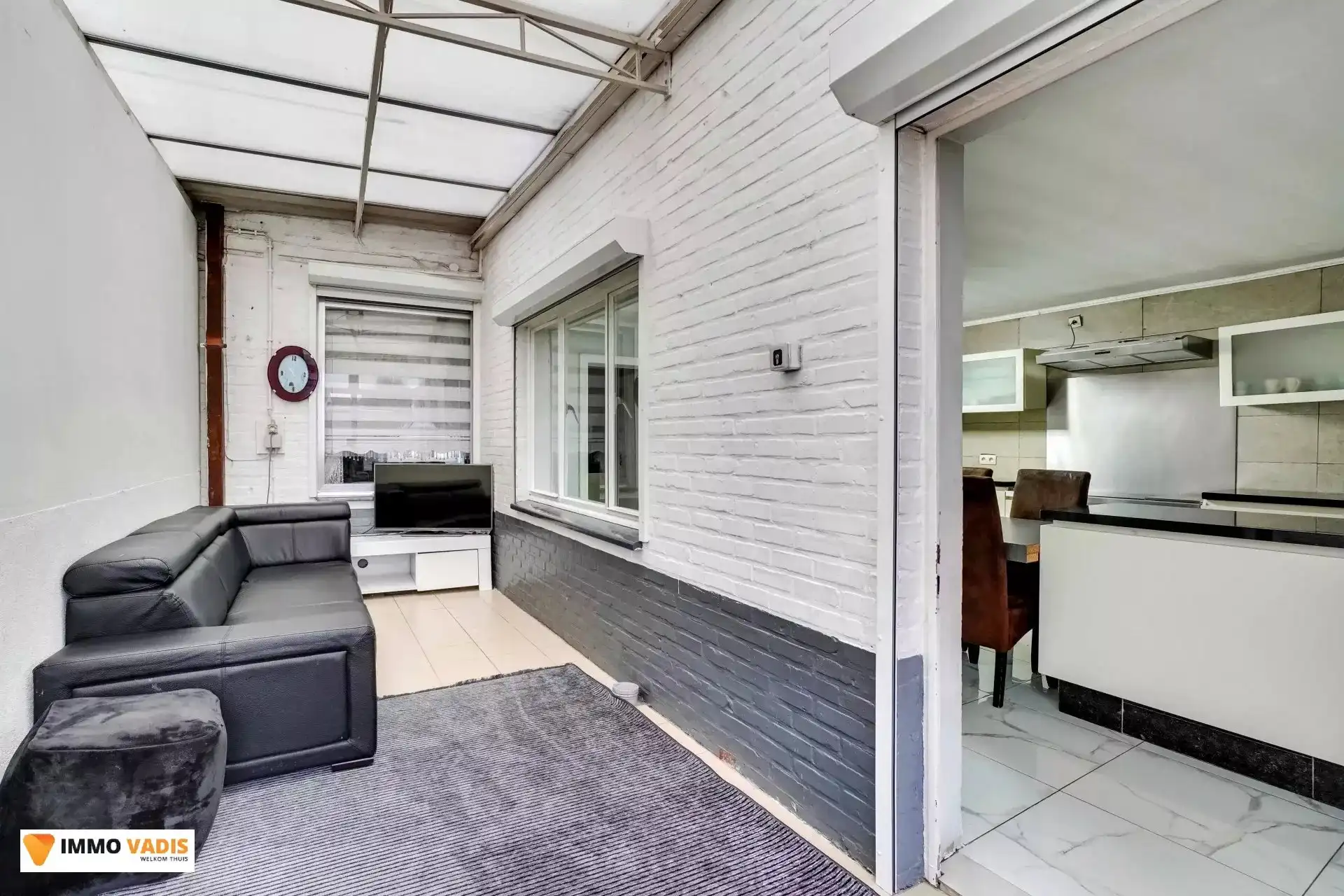 Gerenoveerde gezinswoning met 5 slaapkamers foto 6