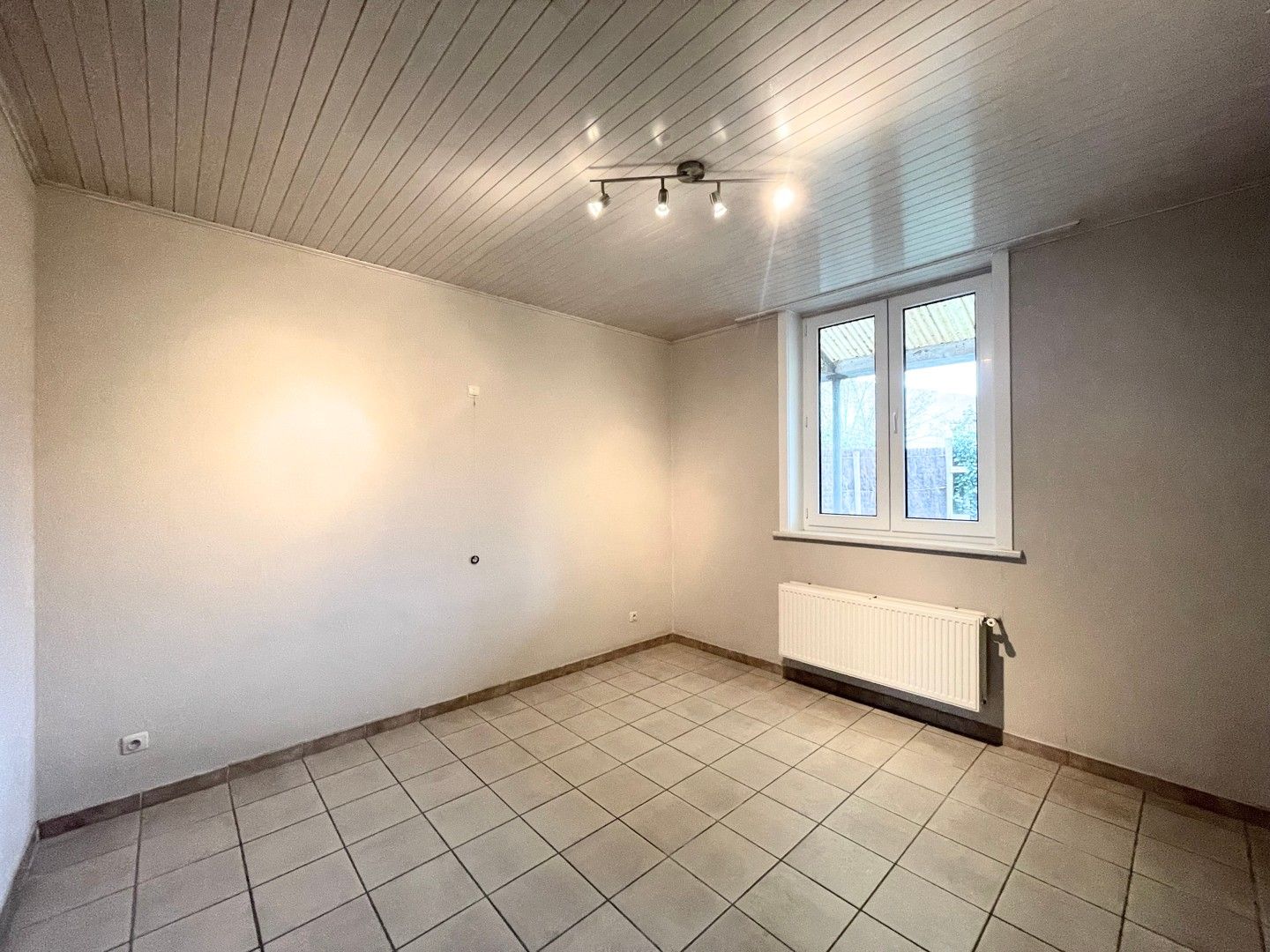 Te huur: Knusse woning met tuin in de dorpskern van Zandvoorde foto 7