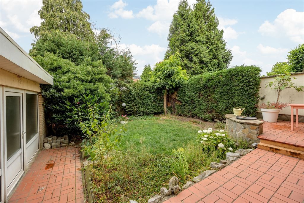 gelijkvloers appartement met tuin en garage aan't water foto 4