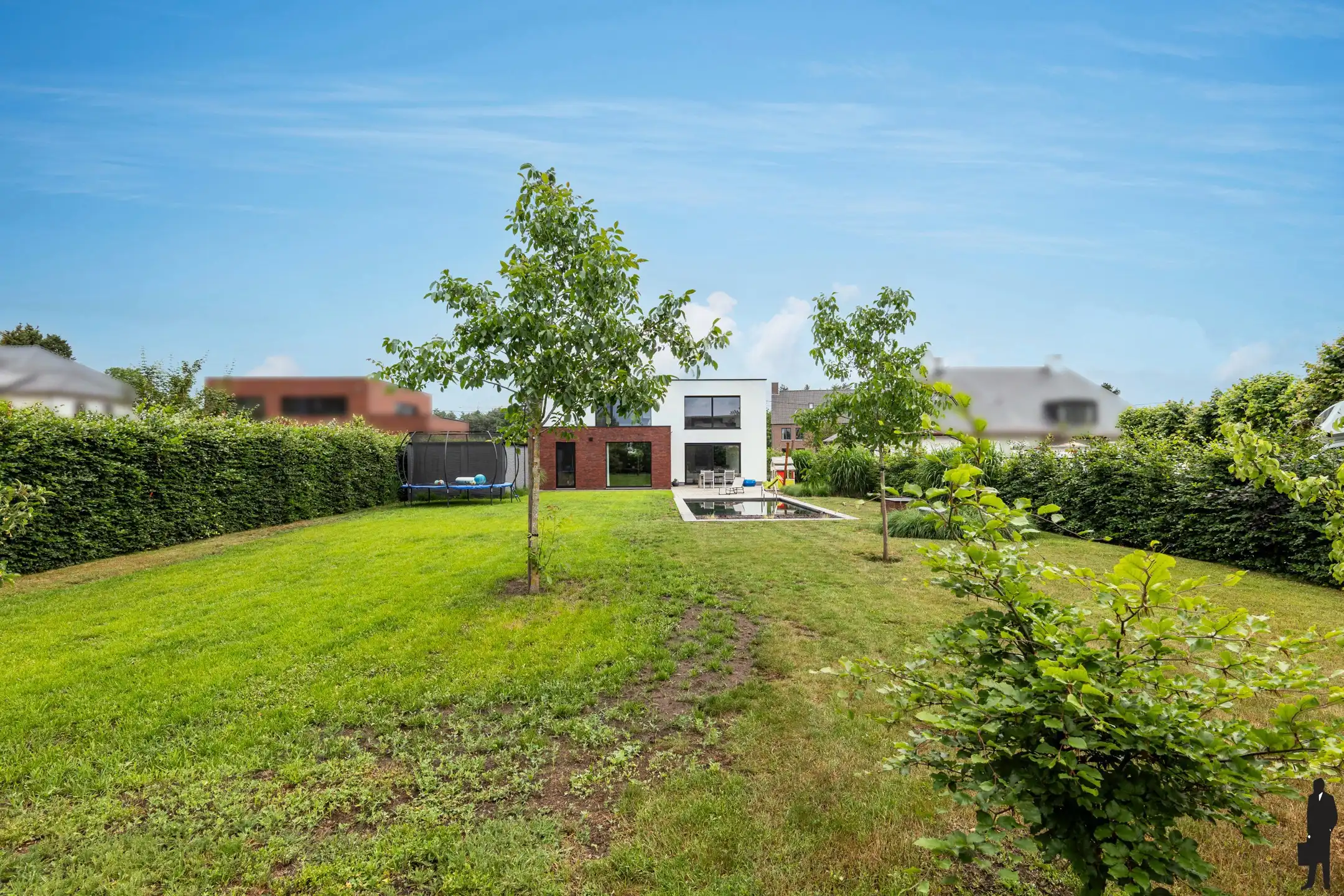 Ruime woning met multifunctionele studio foto 3