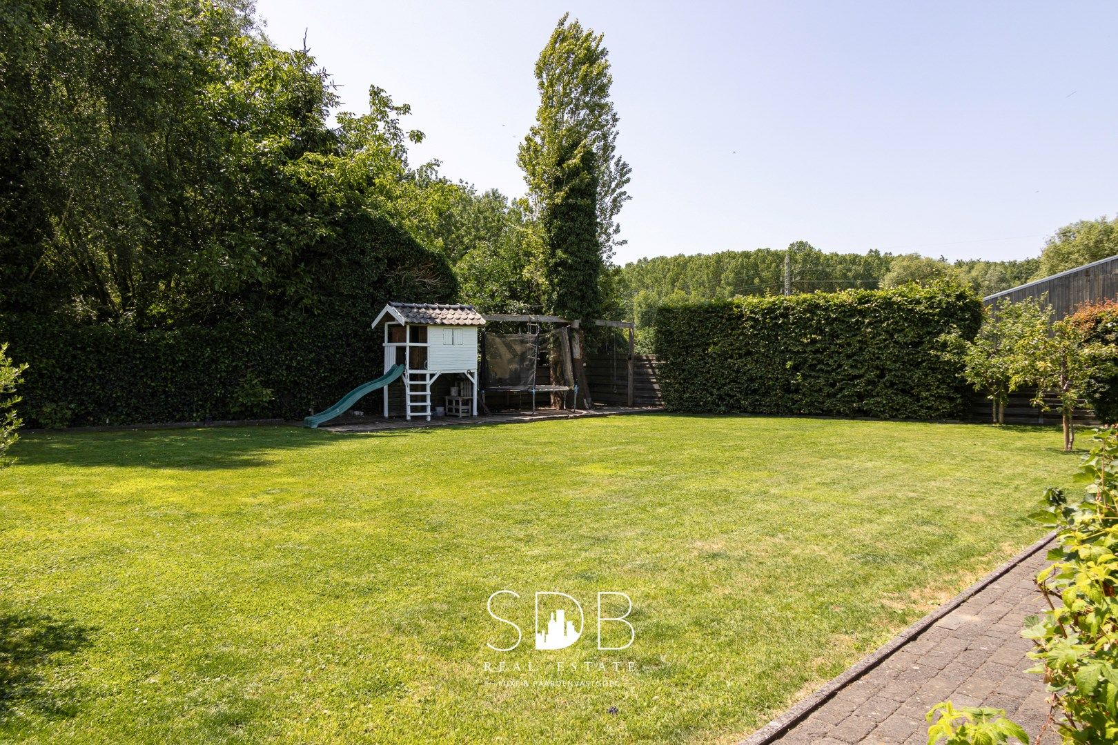 Prachtige hedendaagse villa met gezinstuin en zwembad op 1.387m² foto 29