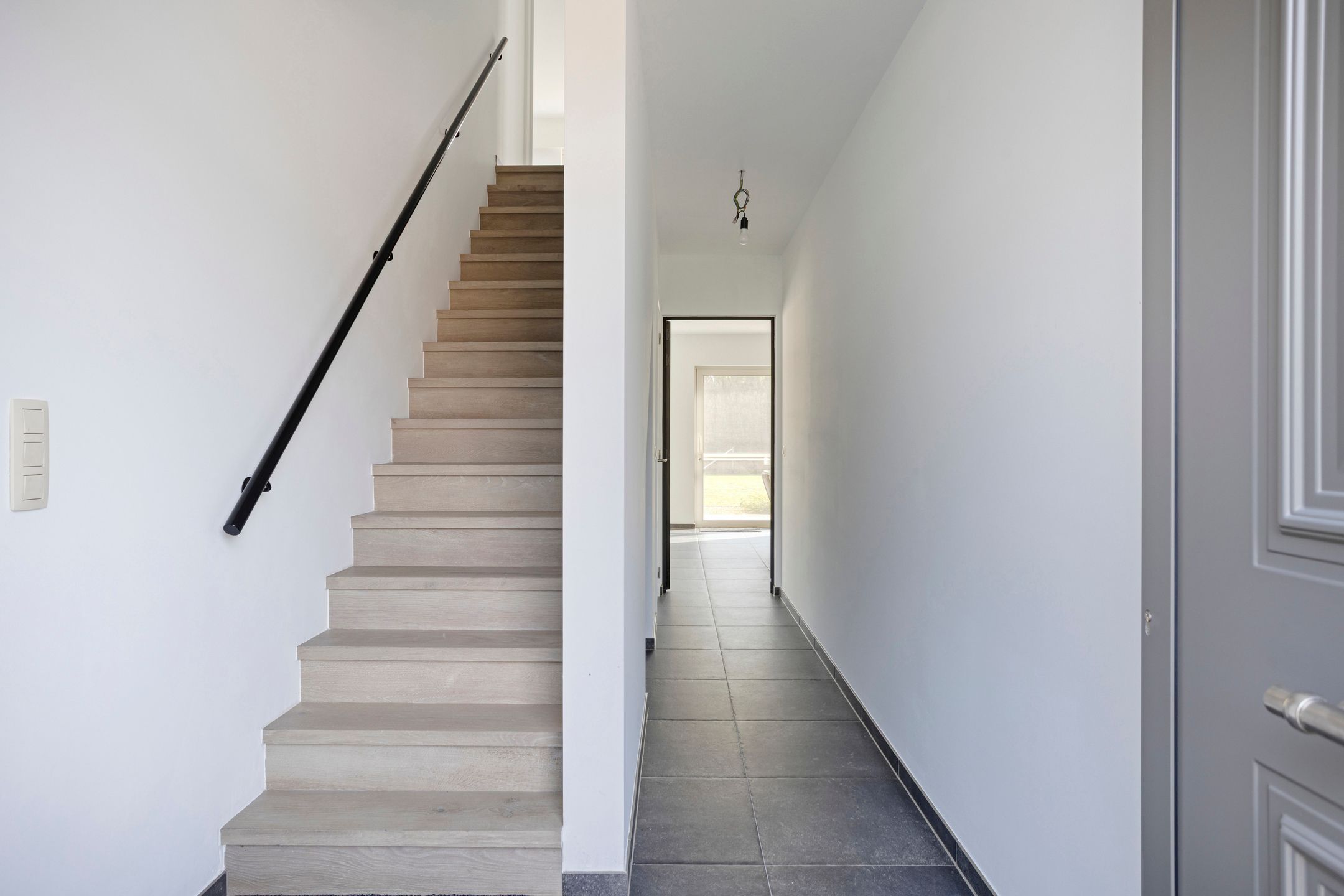 BEN woning met 4 slaapkamers, tuin & garage op toplocatie foto 2