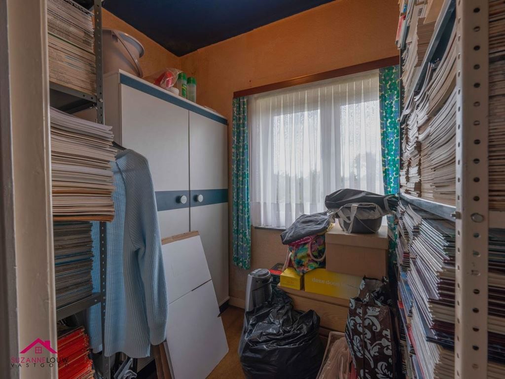 Vrijstaande woning, te renoveren naar eigen smaak foto 38