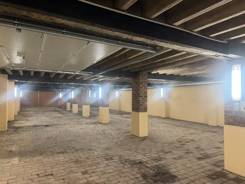 Polyvalent ruimte aan Gentbruggebrug foto 8