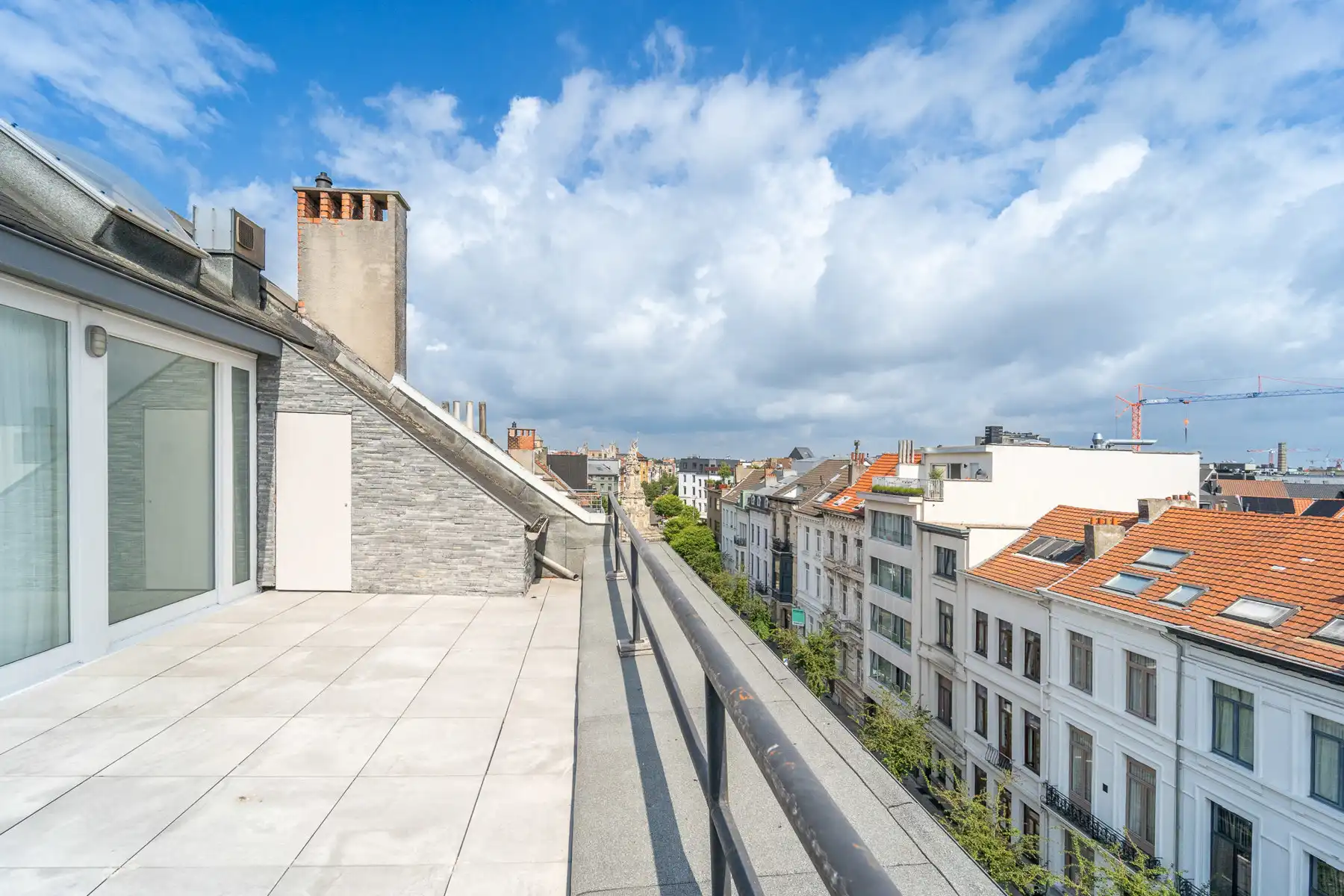 Gemeubelde penthouse met riante terrassen op ’t Zuid, uniek! foto 11