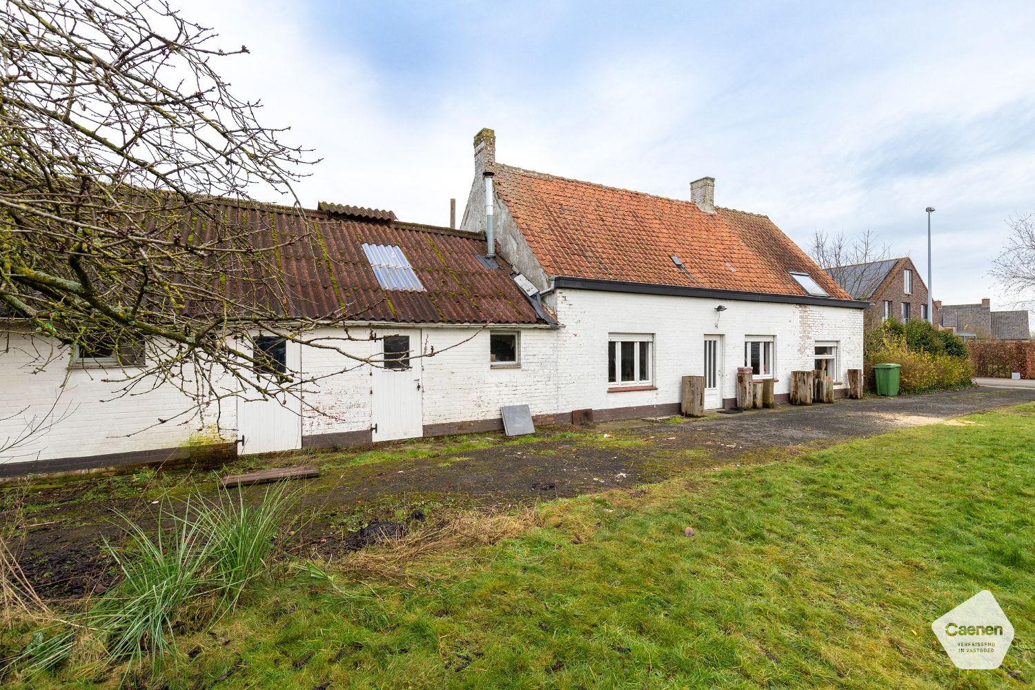 Landelijk te renoveren woning met atelier op een mooi perceel van 1664 m² foto 11