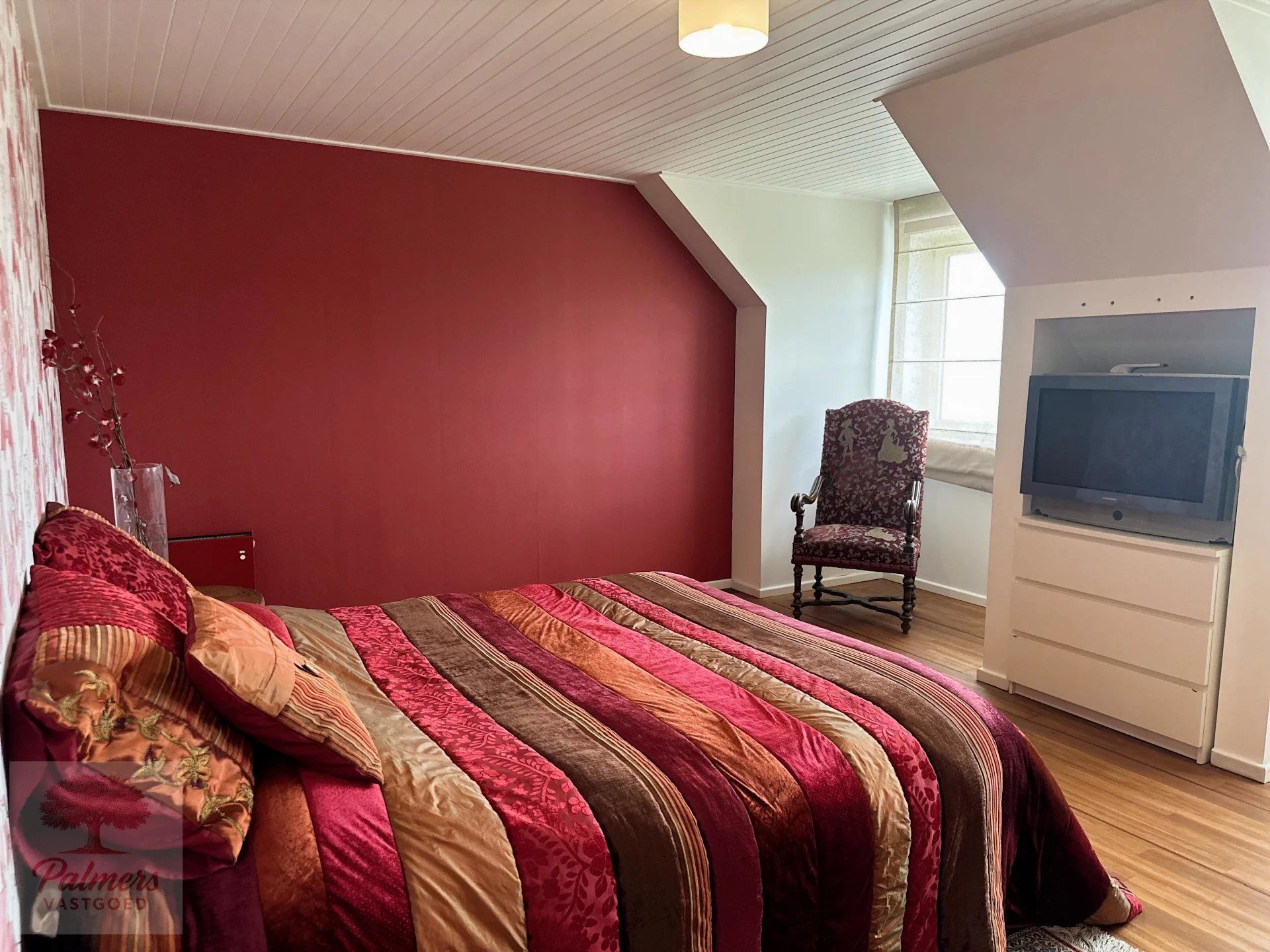 Discreet gelegen villa met karakter en comfort in hartje Alken foto 23