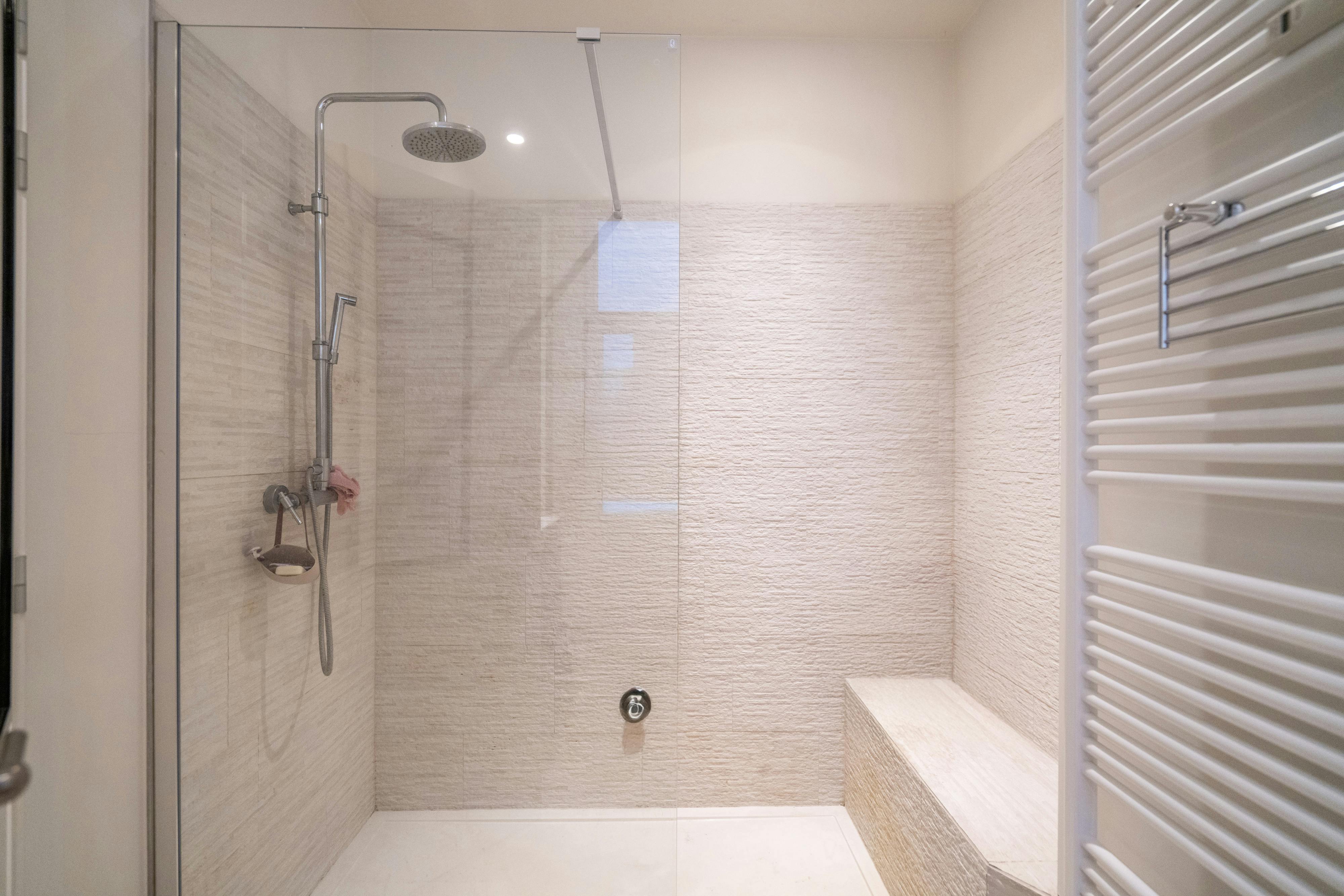 Verhuurd handelspand met appartementen te koop in Kortrijk (opbrengsteigendom) foto 14