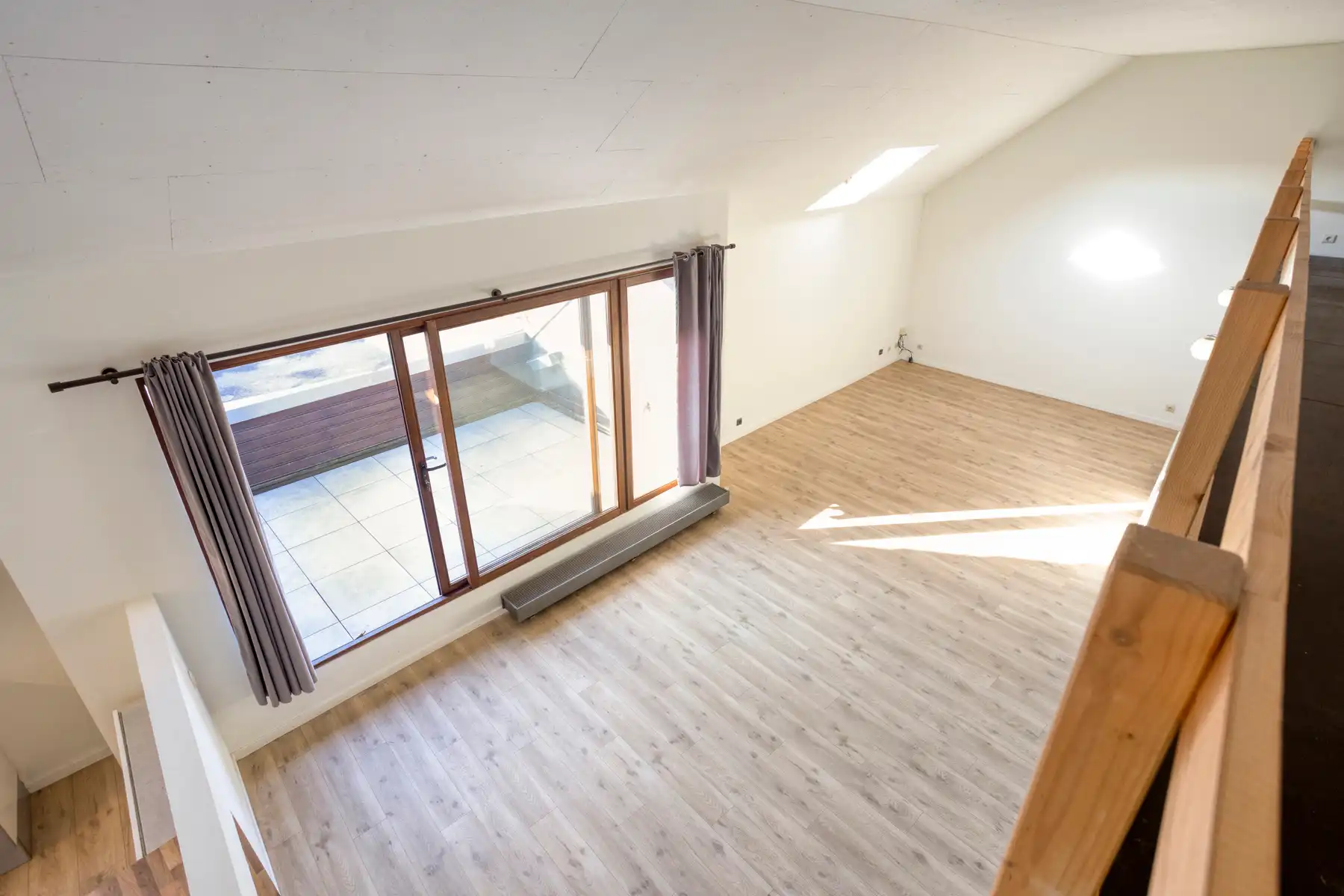 Appartement met 3 slaapkamers, terras en parkeerplaats foto 20