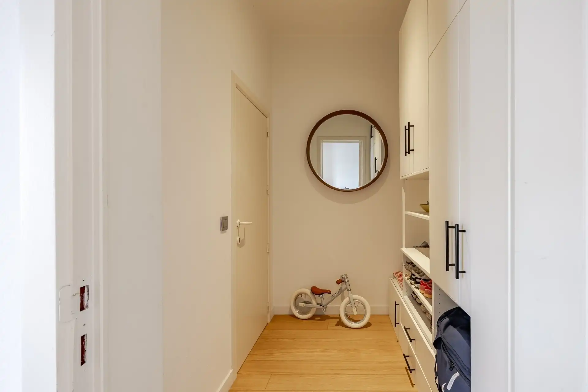 Karaktervol duplex appartement in centrum Wetteren foto 2