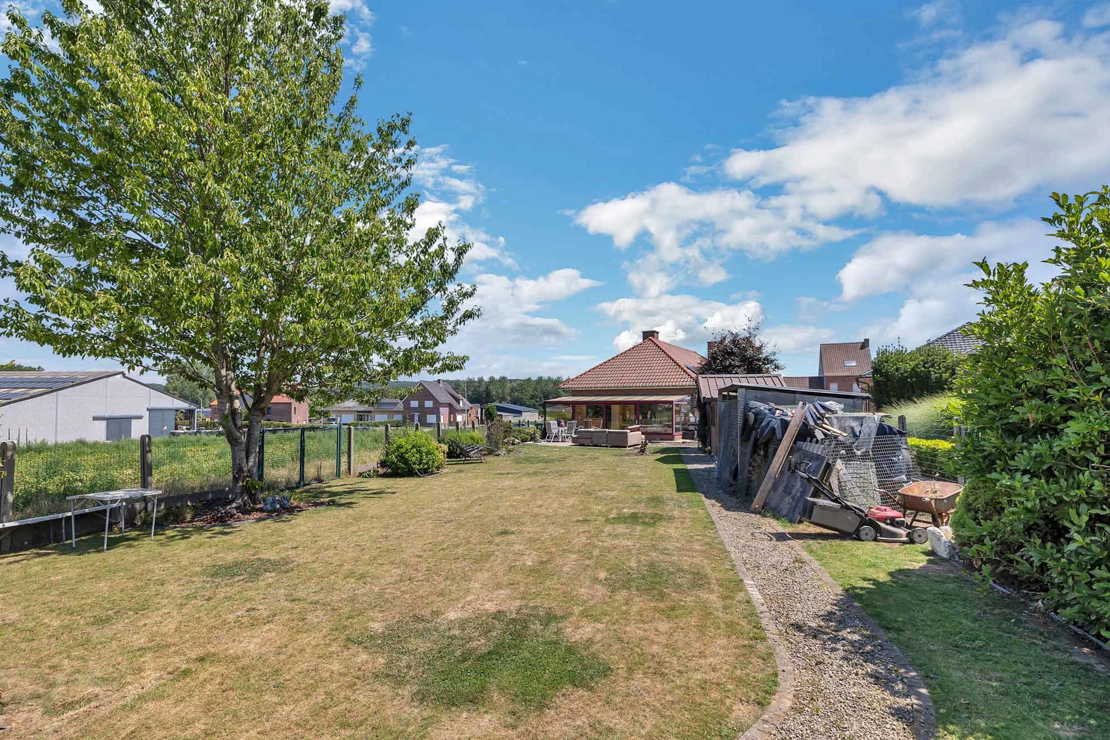 Prachtig gelegen bungalow op ruim perceel te Moerbeke foto 25