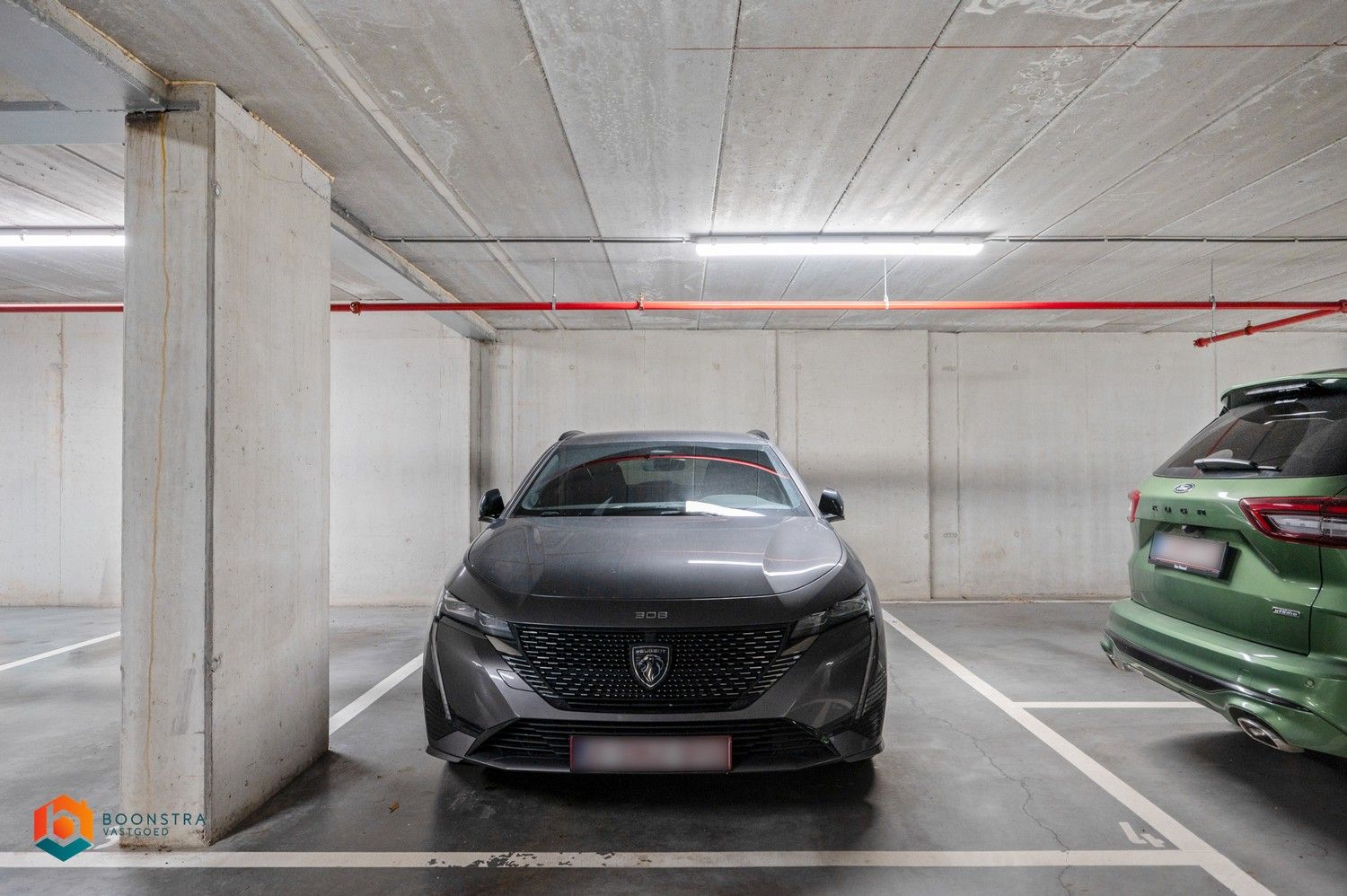 Lichtrijk penthouse met één slpkr en twee terrassen foto 8