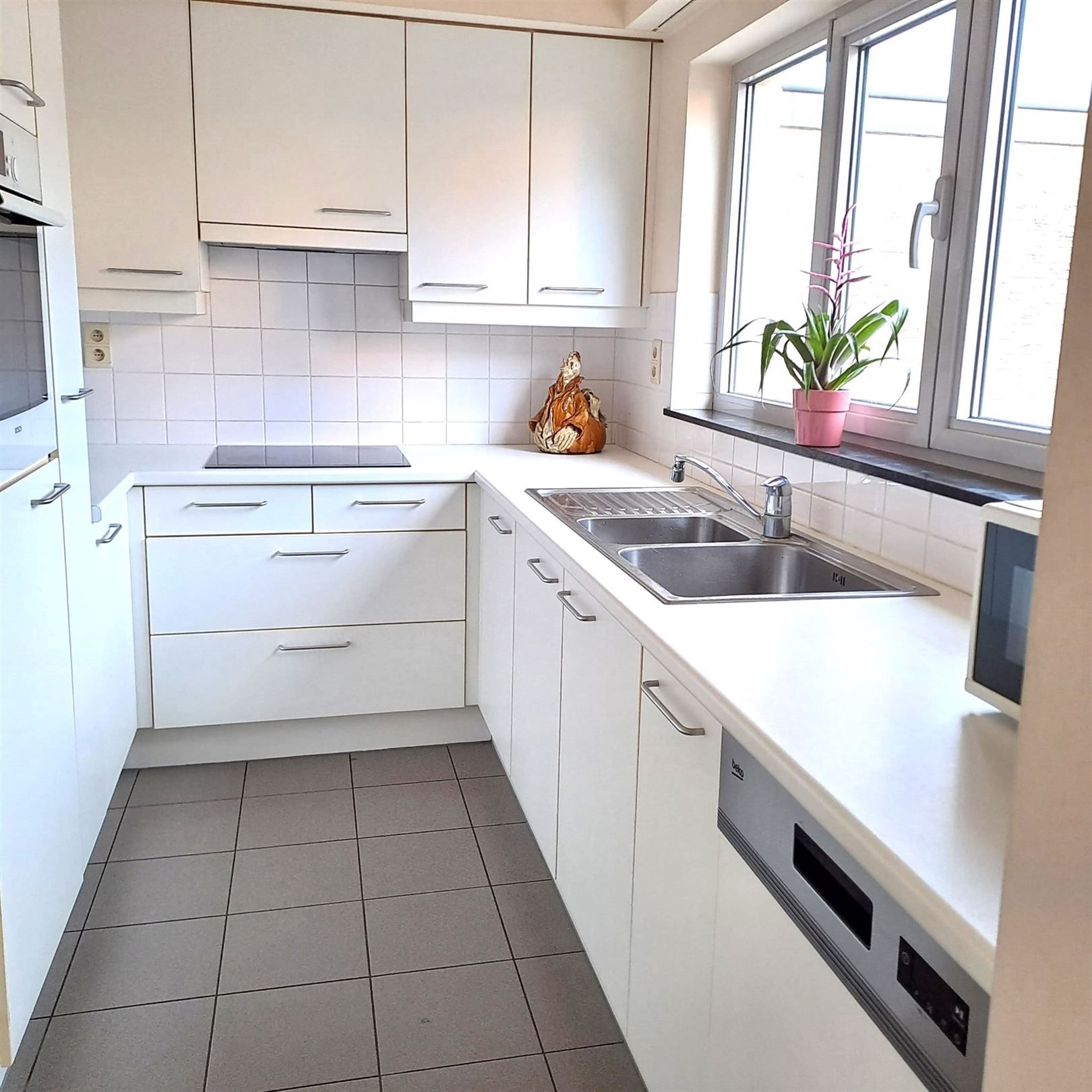 TE HUUR: Duplex-appartement met 3 slaapkamers in Heusden! foto 4