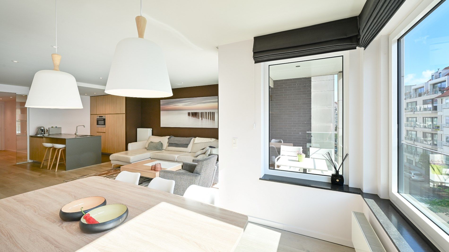 Recent appartement gelegen vlakbij de Zeedijk en het Rubensplein. foto {{pictureIndex}}