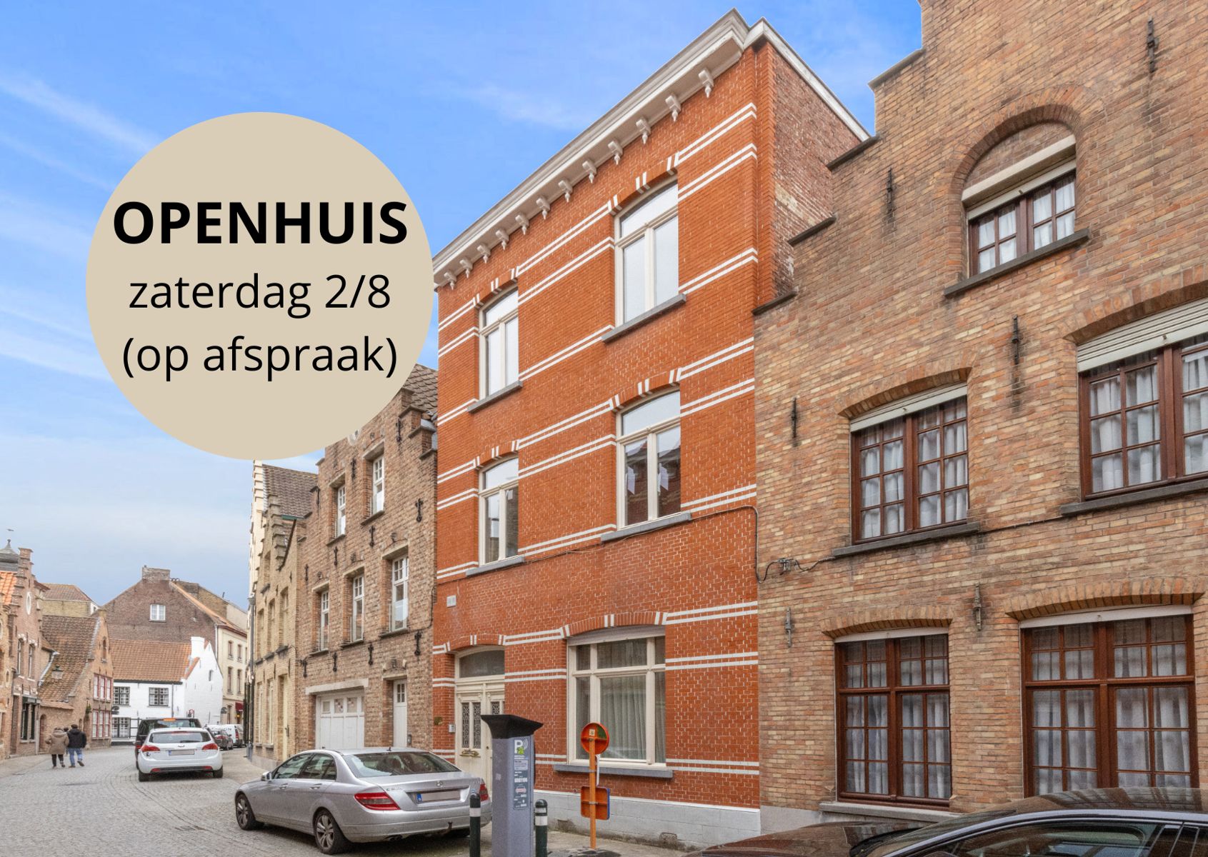 Karaktervolle herenwoning met stadstuin in het historische hart van Brugge foto {{pictureIndex}}