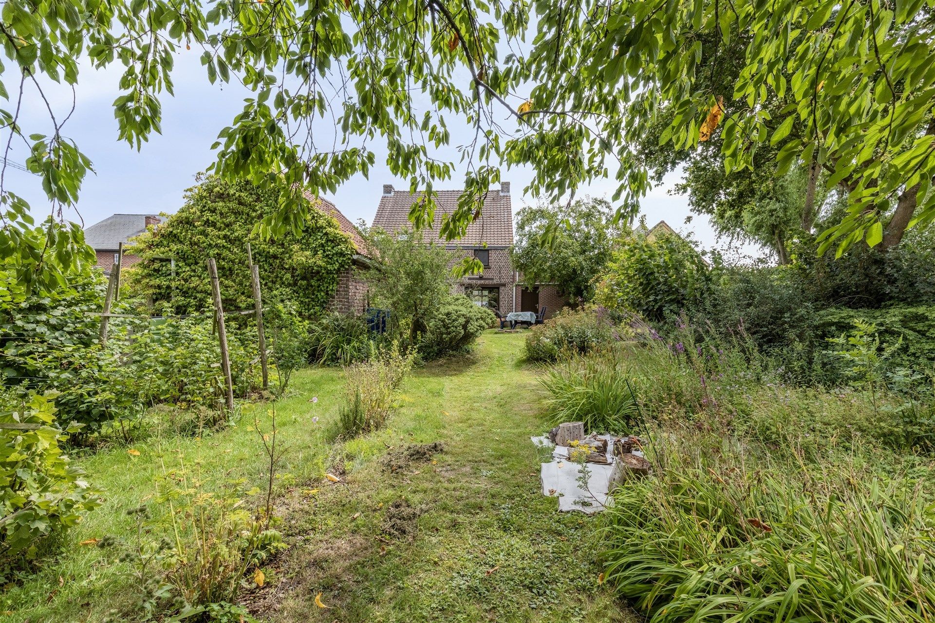 Ruime woning met groene tuin te koop in Oosterzele foto 27