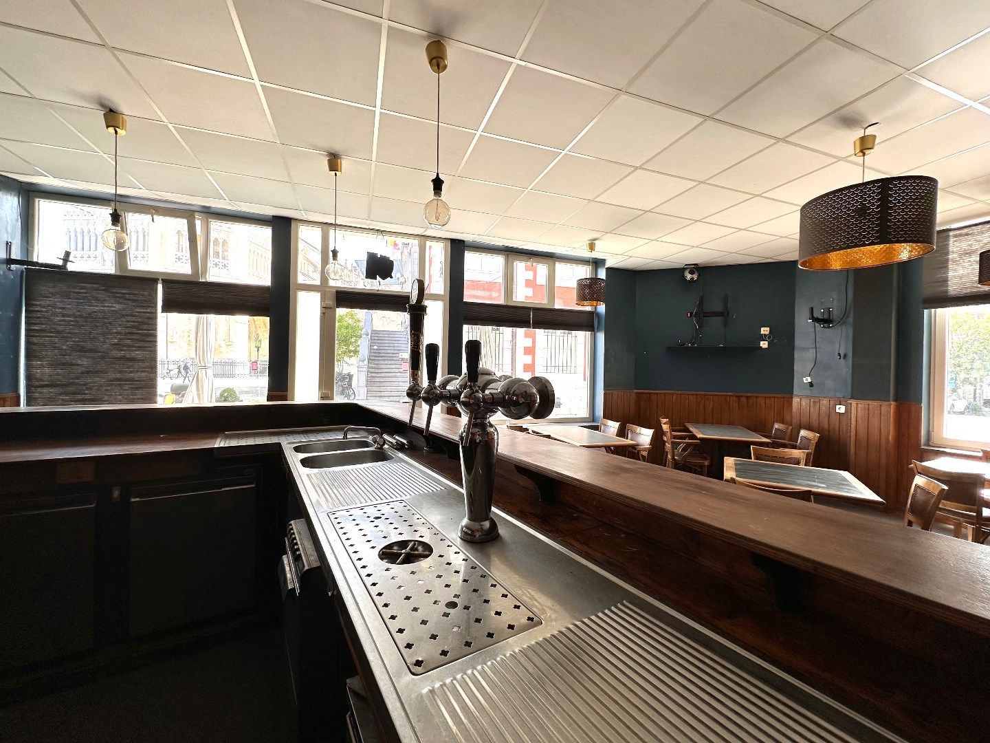 Handelspand op toplocatie in hartje Tongeren (voormalig café) foto 7