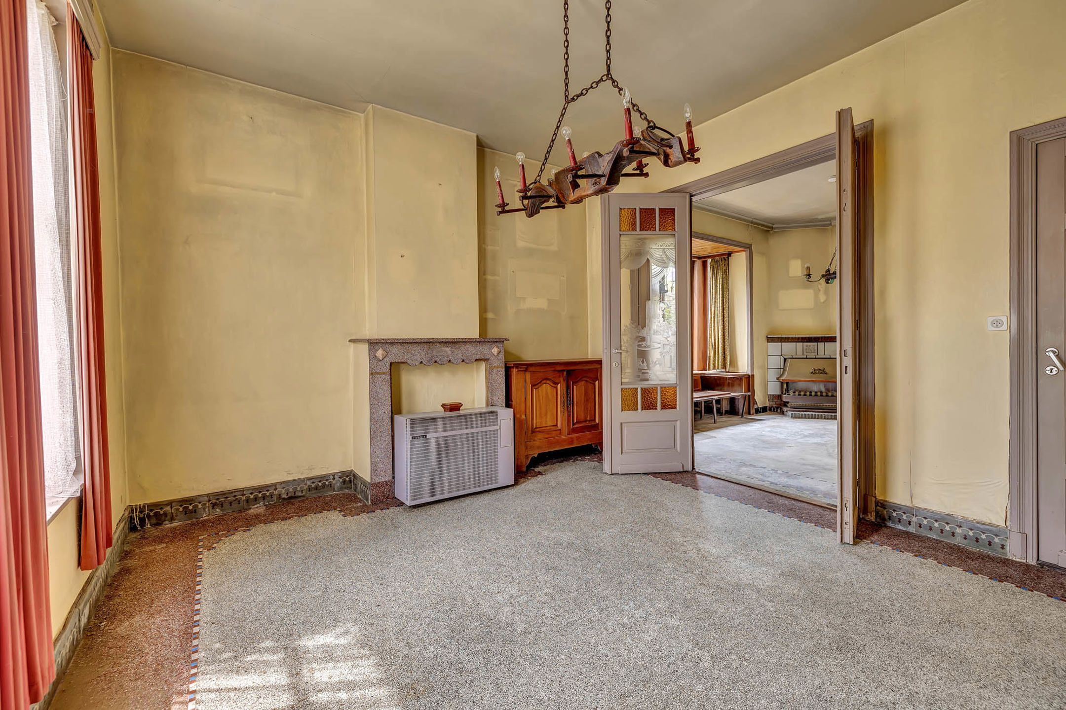 Te renoveren woning met 4 slaapkamers in Aalst  foto 2