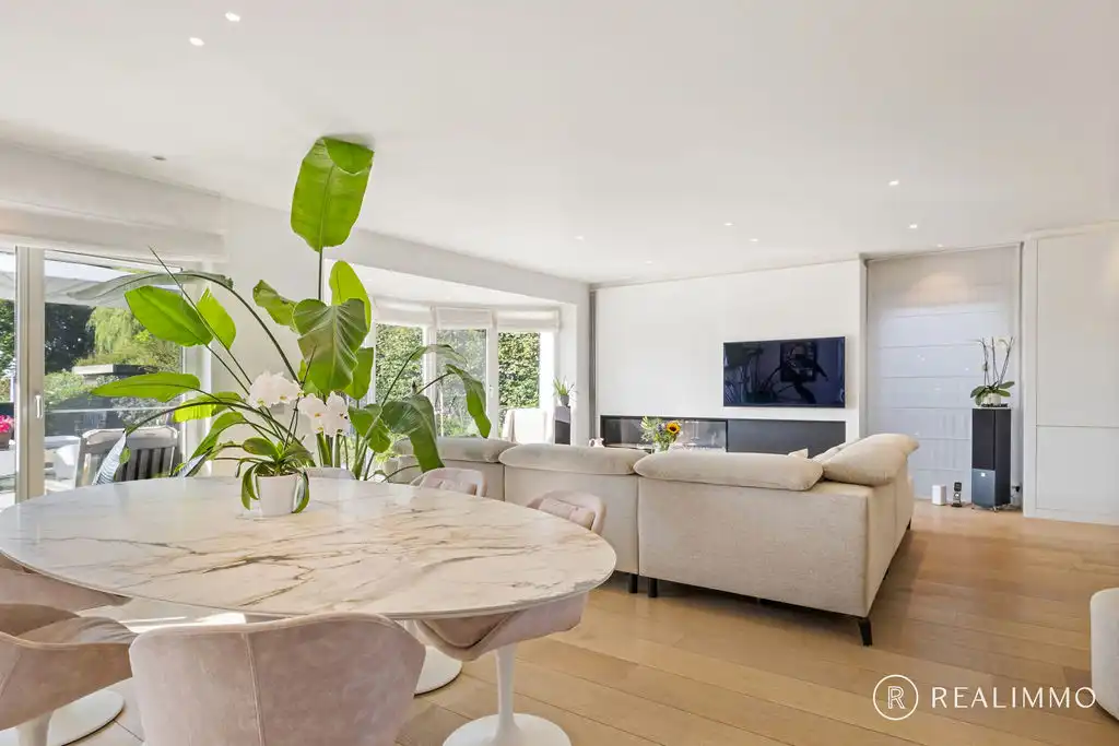Tijdloze duurzame villa op 1.892m² met zwembad! foto 6