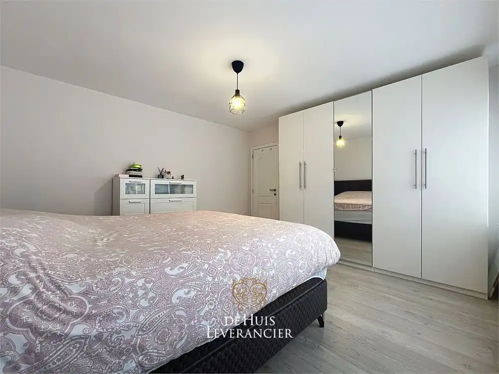 Instapklare gezinswoning (4 slpks) met garage in de Altenawijk foto 16