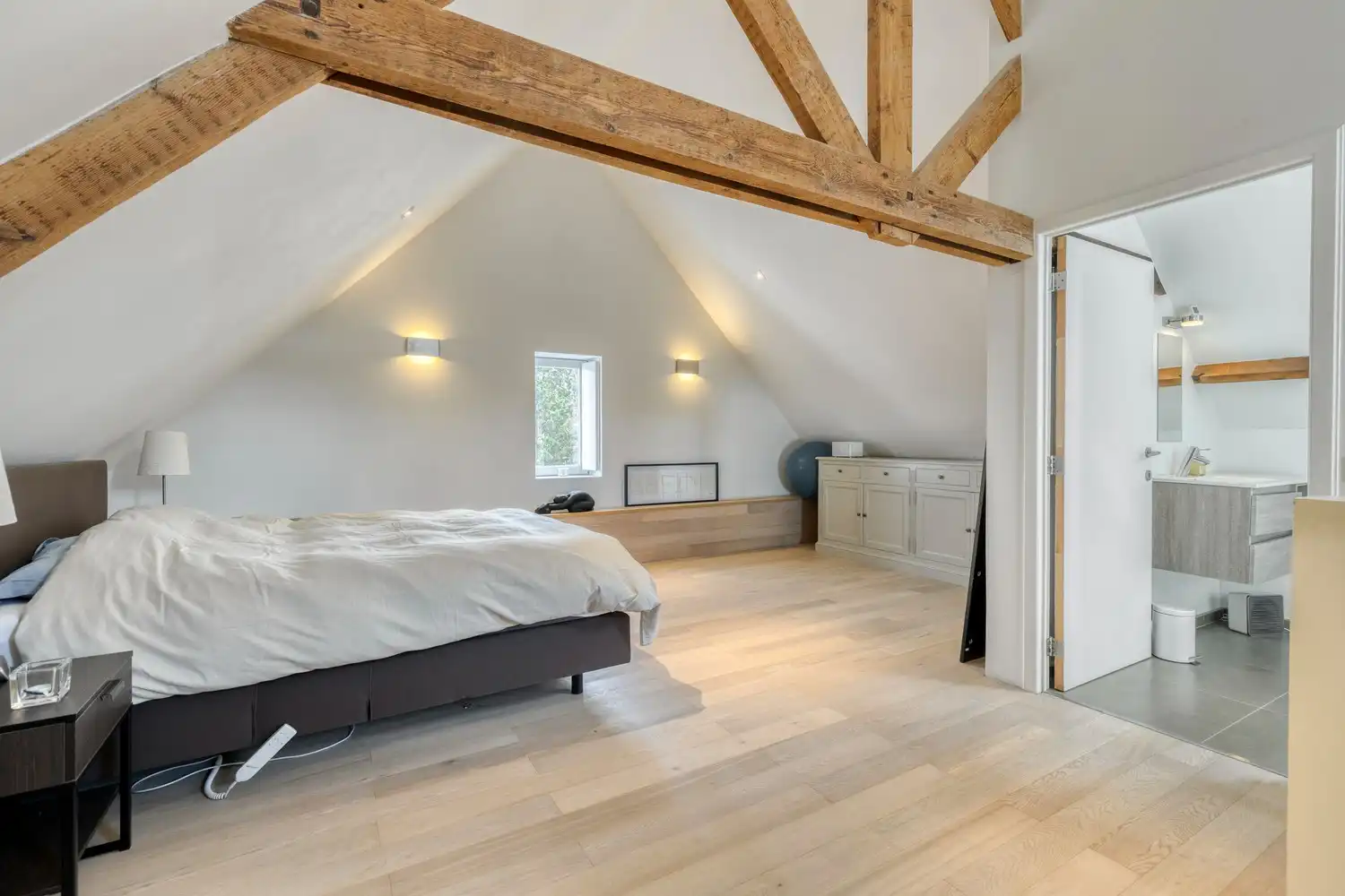Villa met 4 slaapkamers op TOPlocatie - KIJKDAGEN MET BIEDMOMENT OP 9 en 10 OKTOBER foto 26