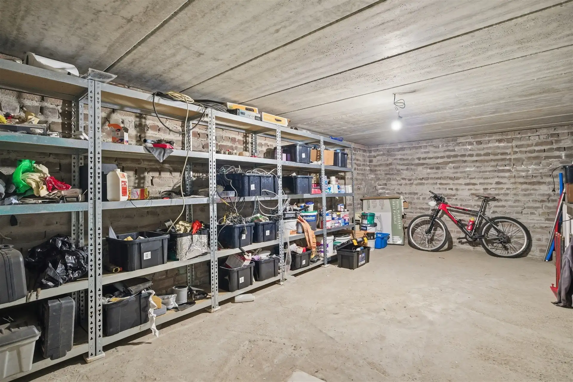 Open bebouwing met grote grond van 3.711m² foto 16