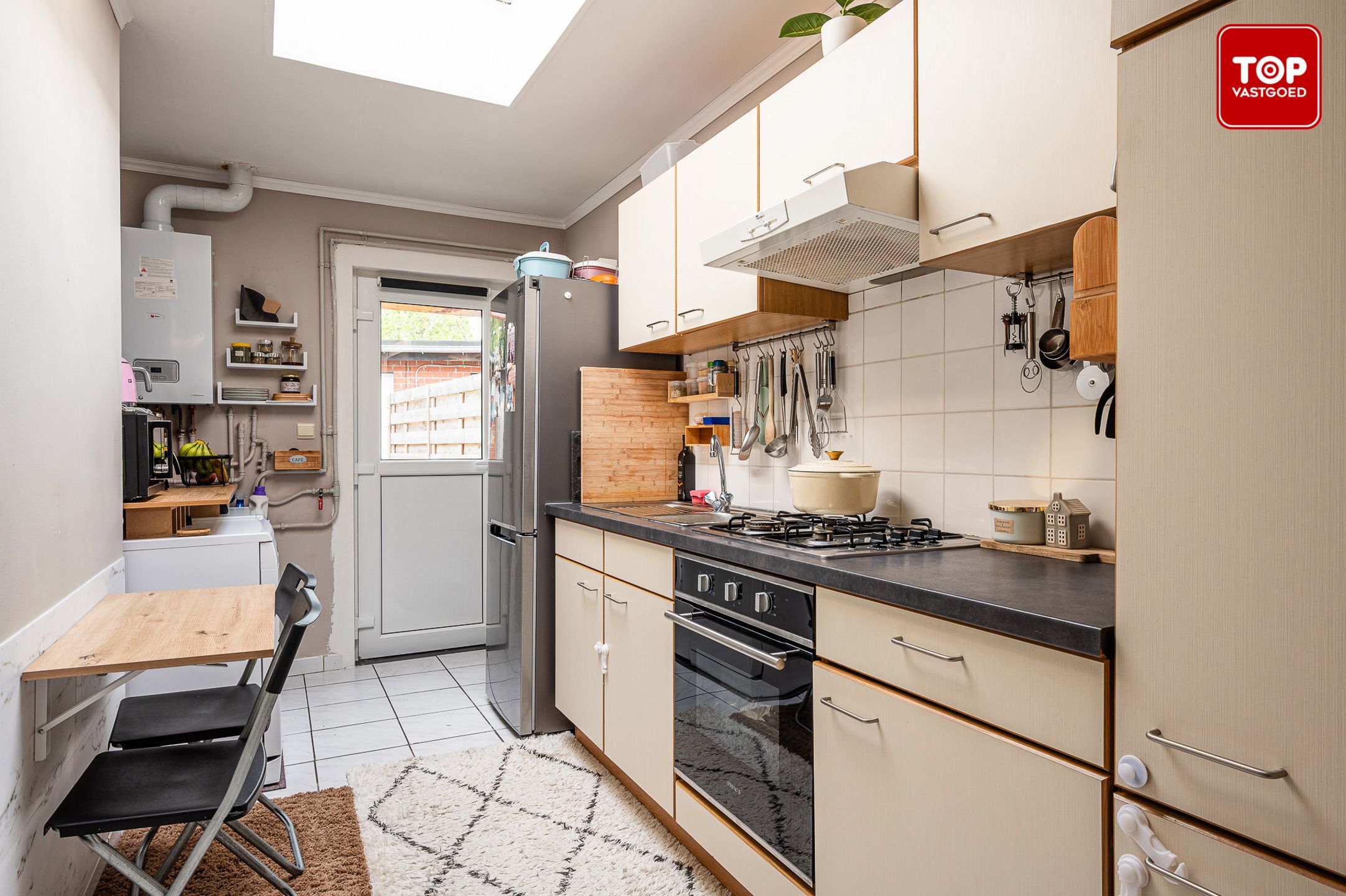 Sfeervolle woning met drie slaapkamers en vlotte verbinding naar de stad foto 11