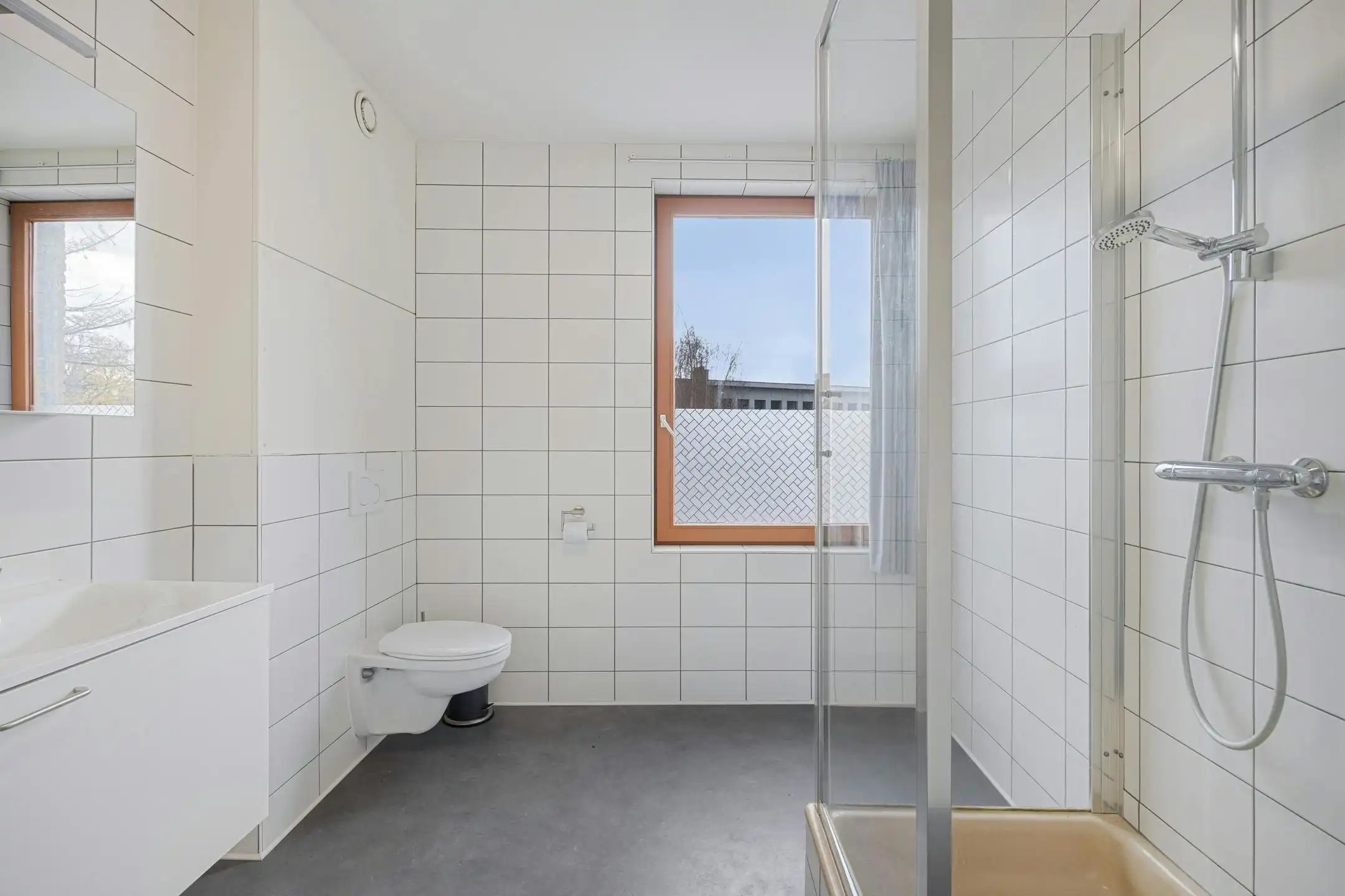 Instapklaar huis met 3 slaapkamers in Edegem foto 13