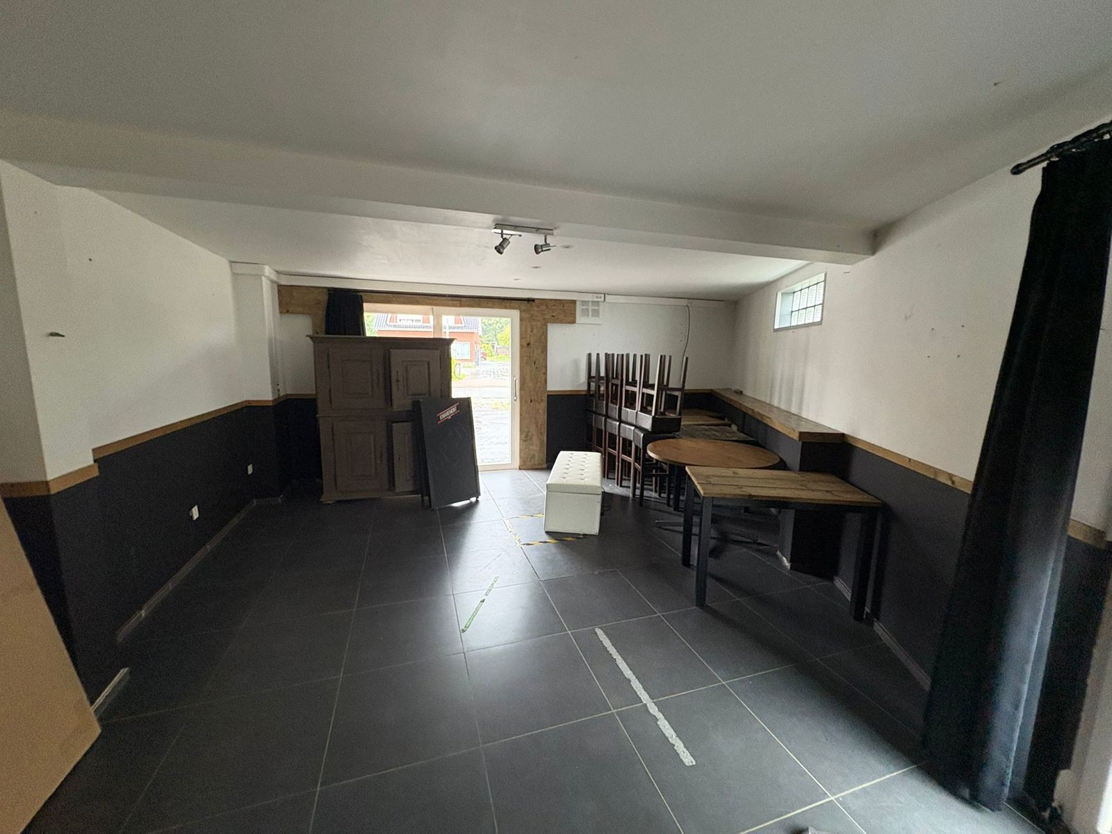 Café vrij van brouwer te huur in het centrum van Bevel foto 11