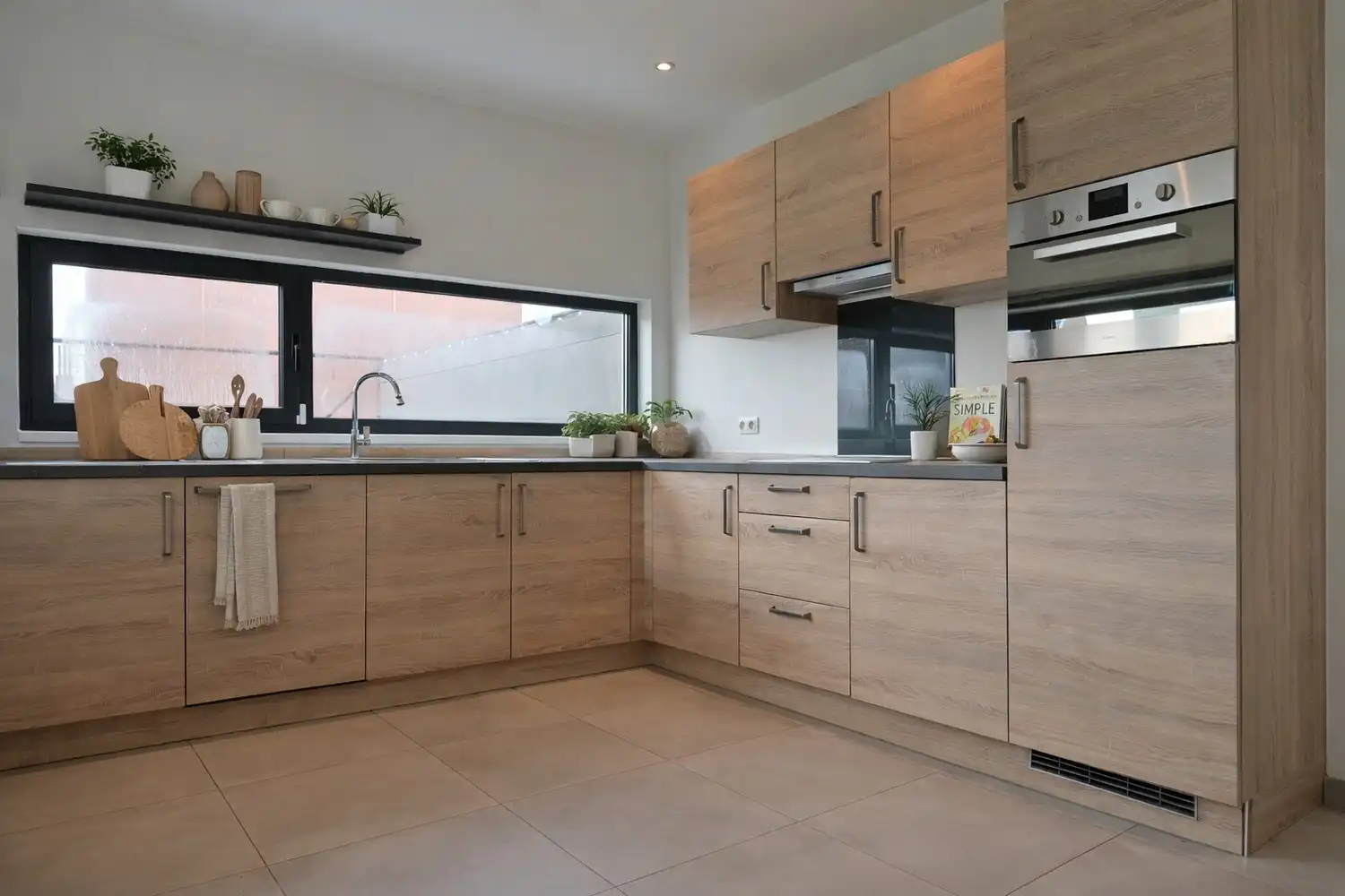 Moderne halfopen woning met 3 slaapkamers in het centrum van Lanaken foto 6