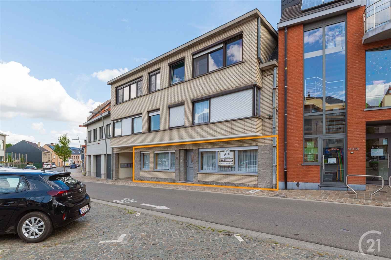 Lichtrijk gelijkvloersappartement met ruim terras en garagebox in het centrum van Welle foto {{pictureIndex}}