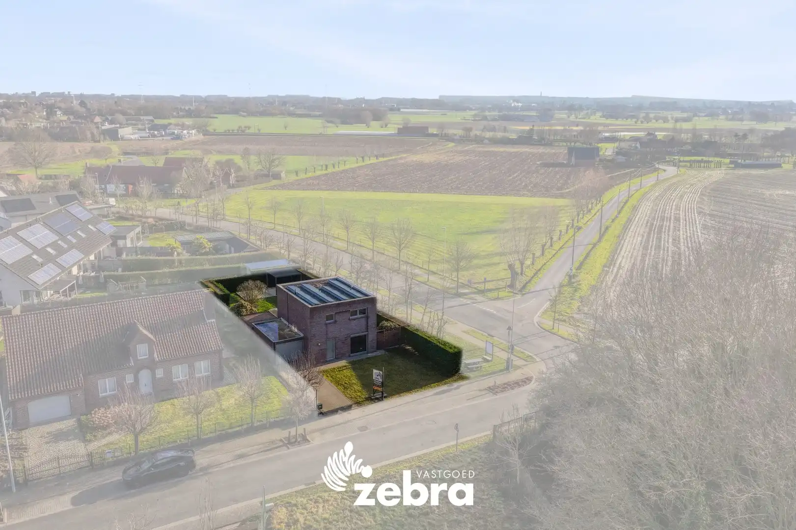 Recente open bebouwing met drie slaapkamers en garage te Lendelede! foto {{pictureIndex}}