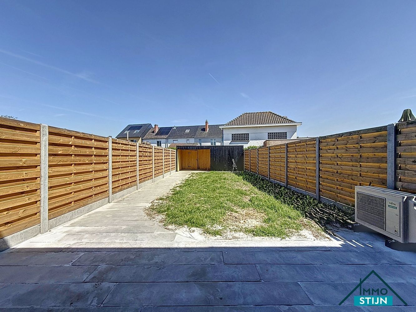 Volledig gerenoveerde woning in rustige woonwijk foto 14