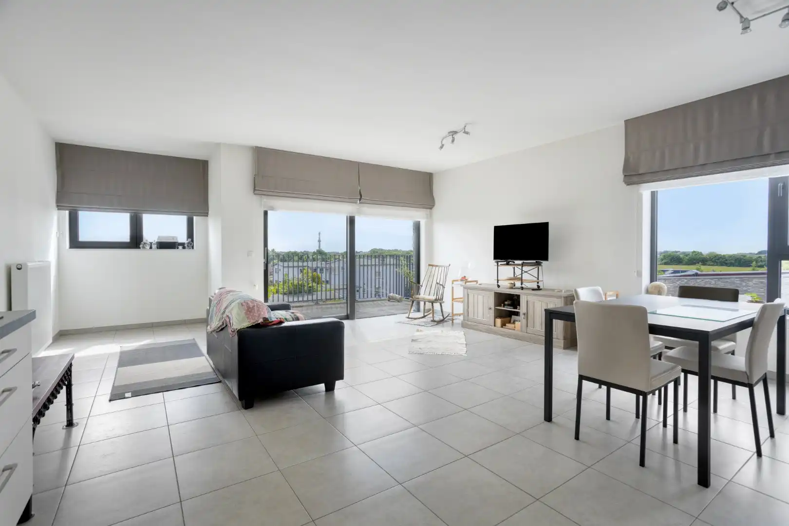 Modern energiezuinig appartement (EPC A) met ruime zonneterras - stadsrand Tongeren foto 2