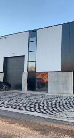 +/- 157m² KMO-unit met kantoor foto 17