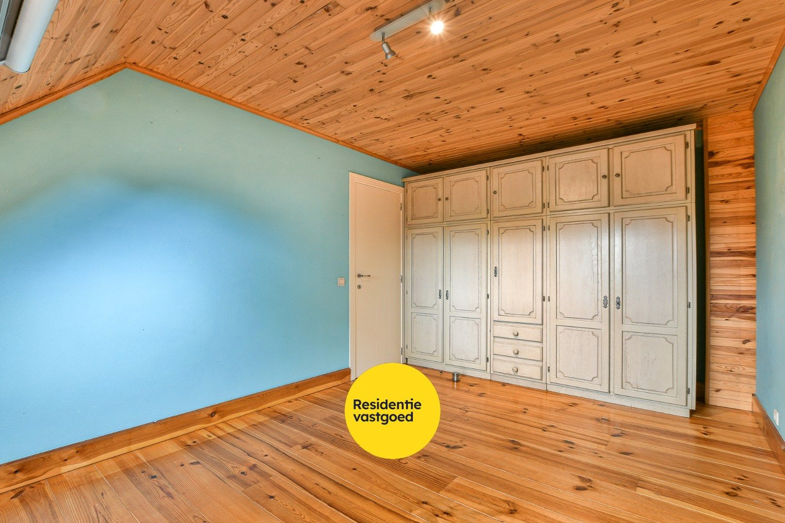 Instapklare halfopen woning in De Haan – vlak bij strand, duinbossen en halte kusttram foto 31