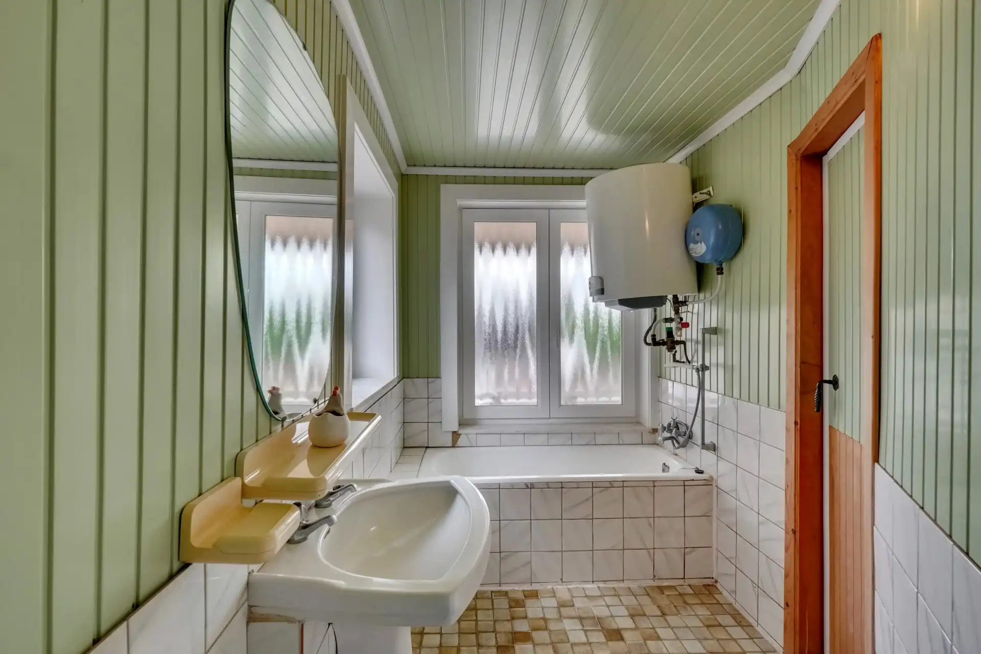 Charmante woning met 2 slaapkamers, garage én magazijn foto 16