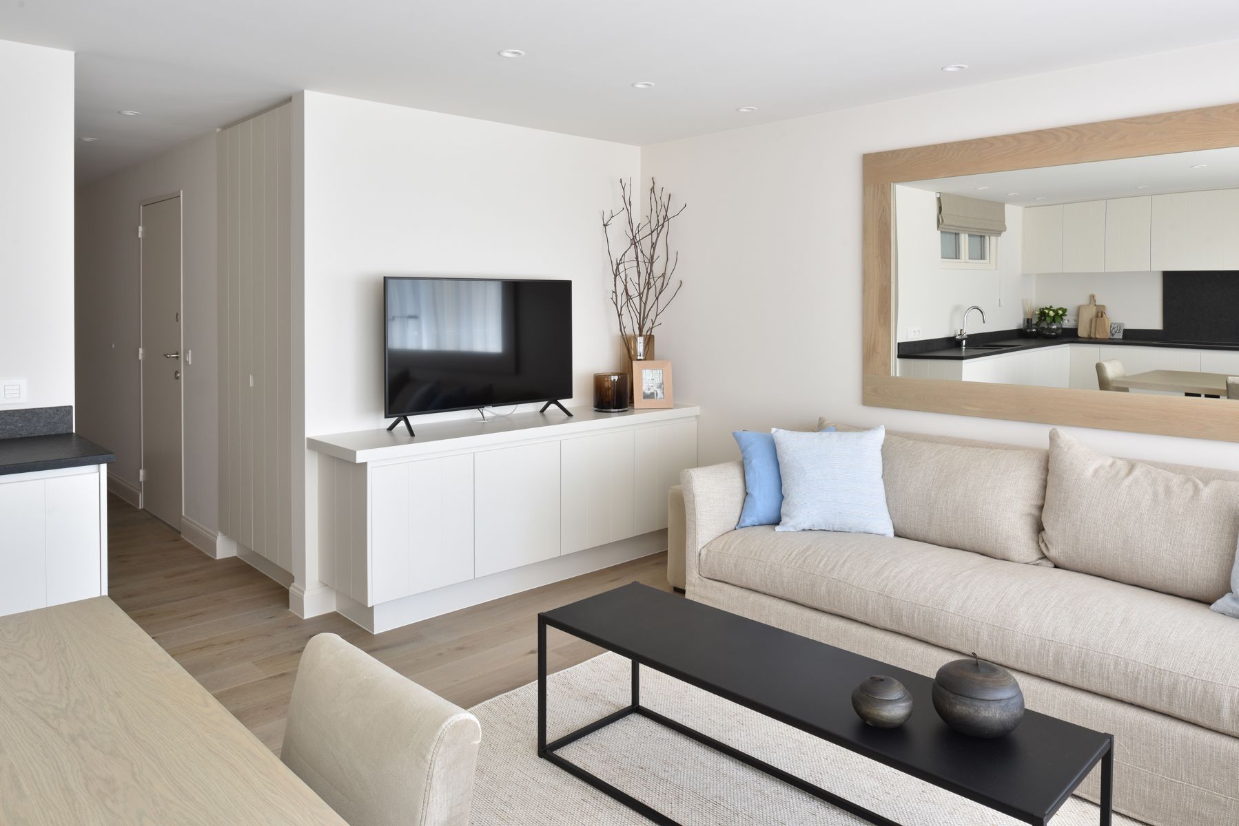 Gerenoveerd appartement met zijdelings zeezicht in het Zoute foto 3